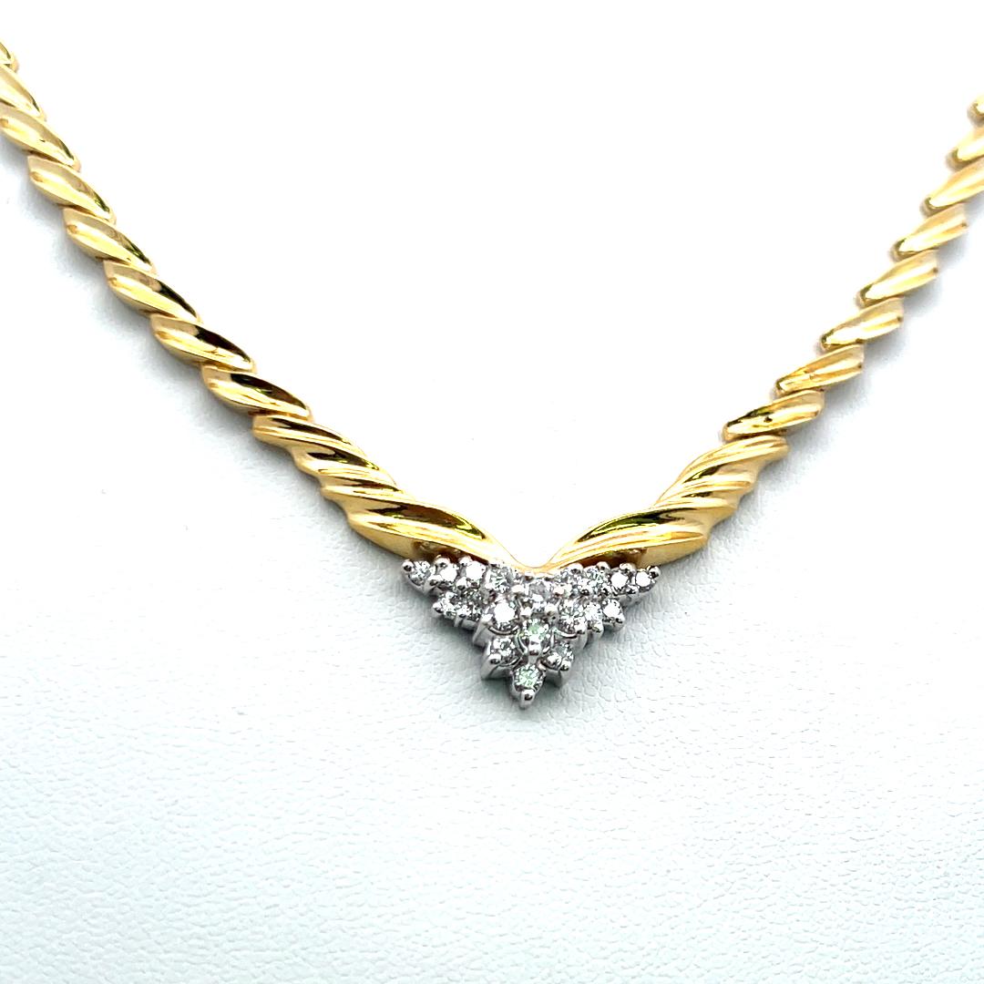 Vintage 18K Yellow Gold Collar Necklace with 0.65 Carat Round I VS Diamonds