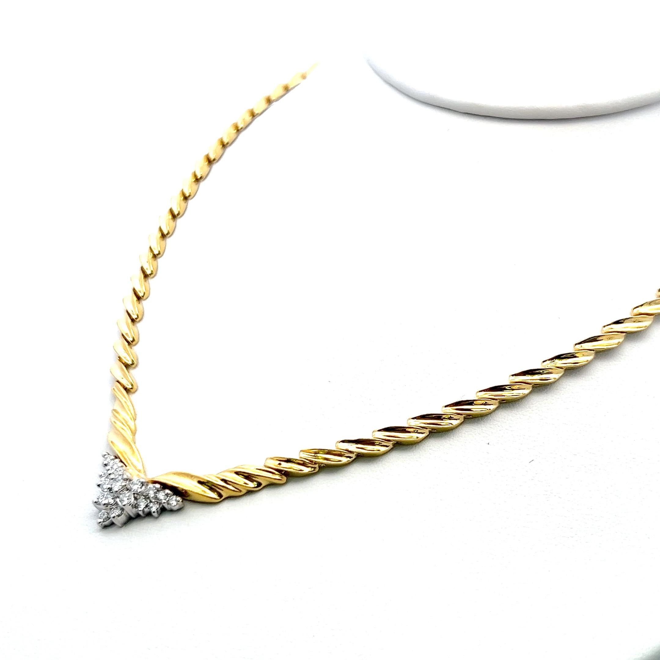 Vintage 18K Yellow Gold Collar Necklace with 0.65 Carat Round I VS Diamonds
