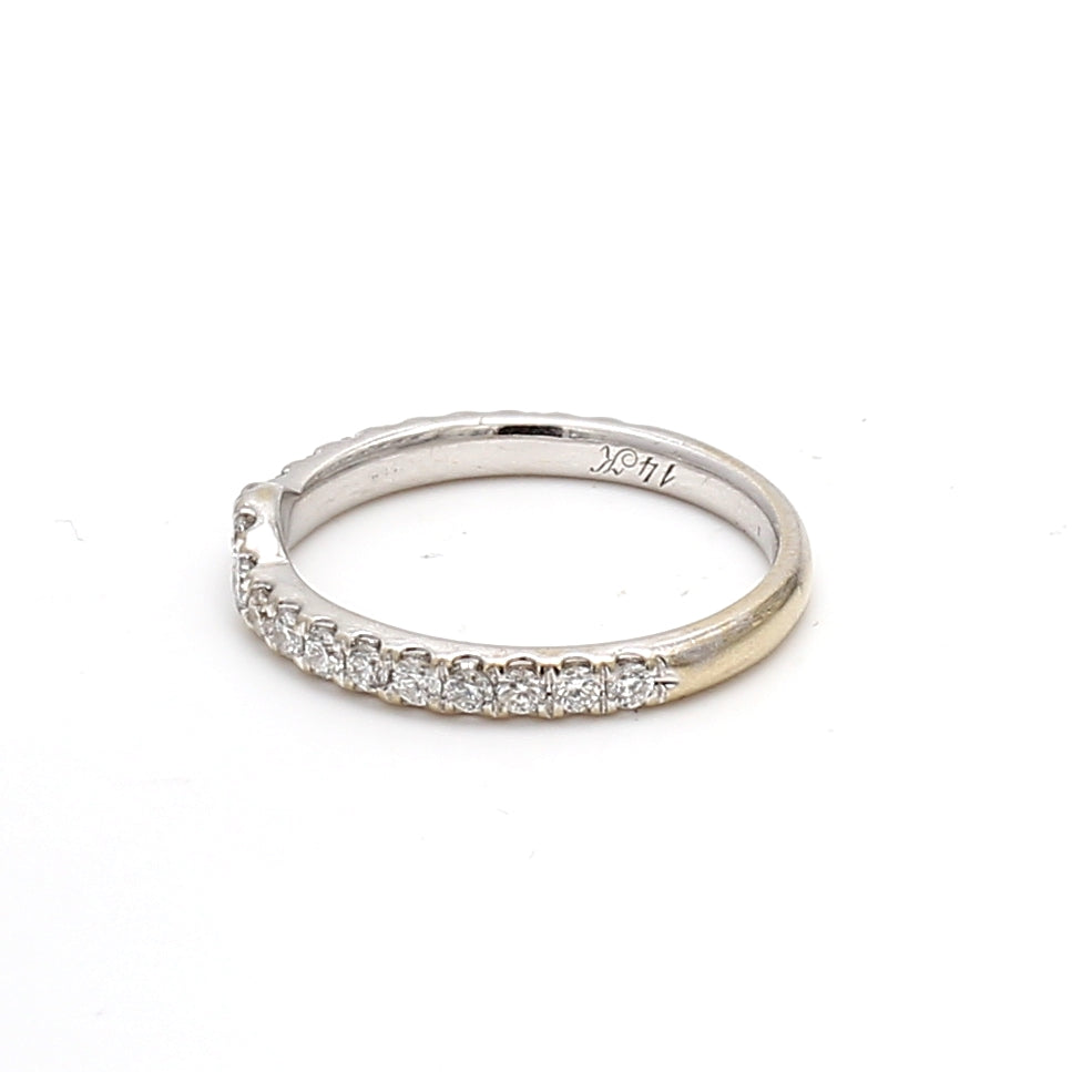 Vintage 2.90 Grams Size 5.5 White Gold Diamond Band Ring