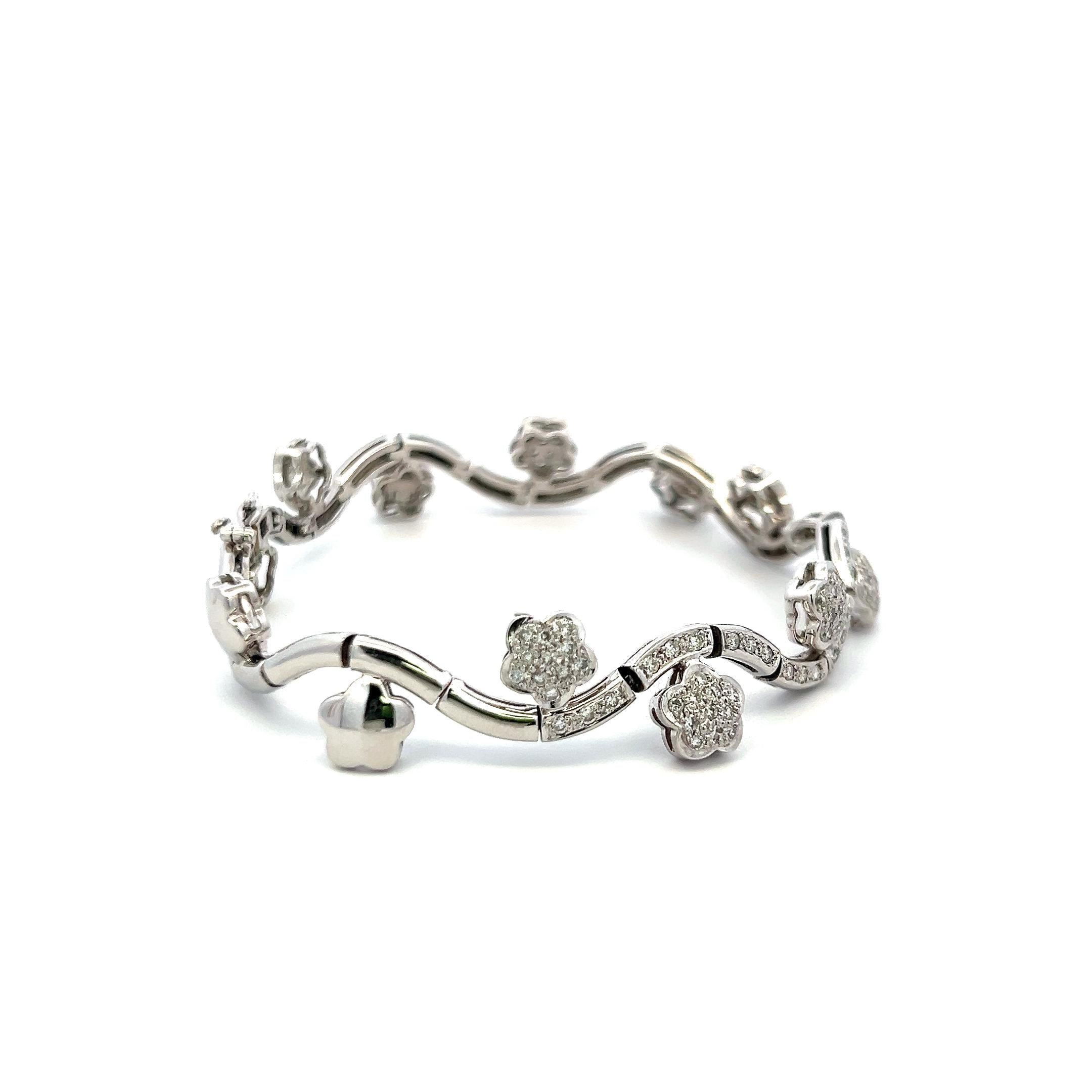 Dazzling 18K White Gold Link Flower Bracelet With 2 Carat H-SI Diamond