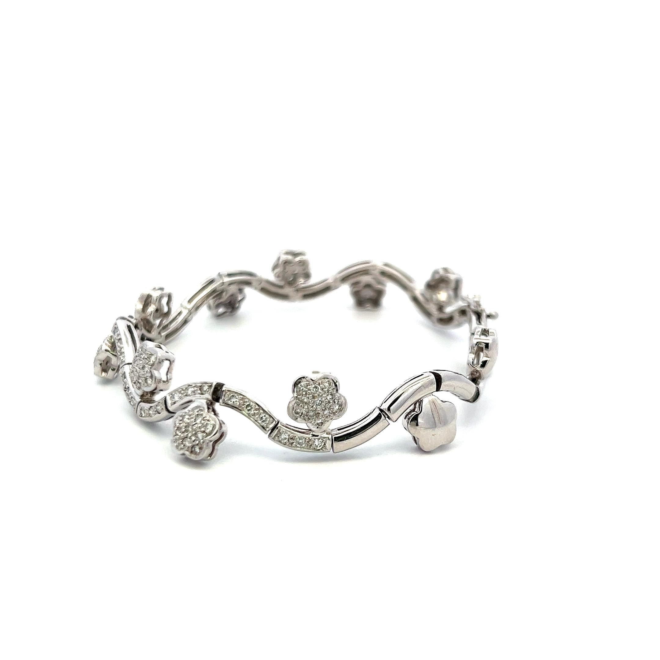 Dazzling 18K White Gold Link Flower Bracelet With 2 Carat H-SI Diamond