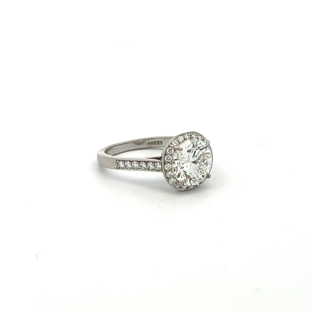 Tiffany & Co Platinum Engagement Ring with 2.42 Carat Round Diamonds H VVS2 GIA