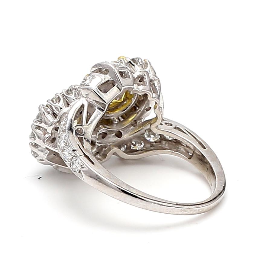 Vintage Platinum Cocktail Ring with 2.94 Carat Yellow and Green Round Diamonds