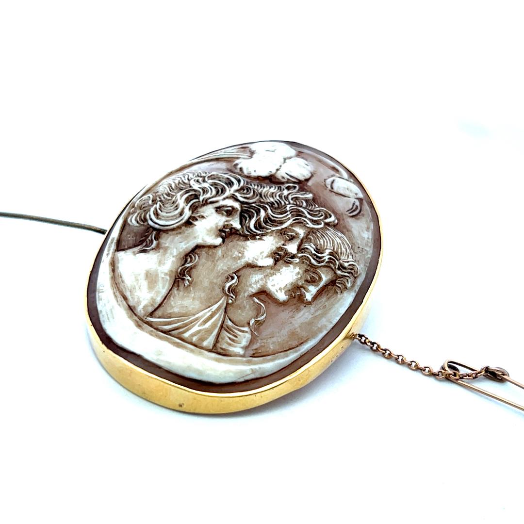 Vintage 14 Karat Yellow Gold Cameo Pin Brooch 21.7 Grams