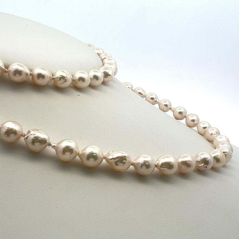 Vintage 7.5 to 8.00 mm Pearl 25 Inch Gold Necklace