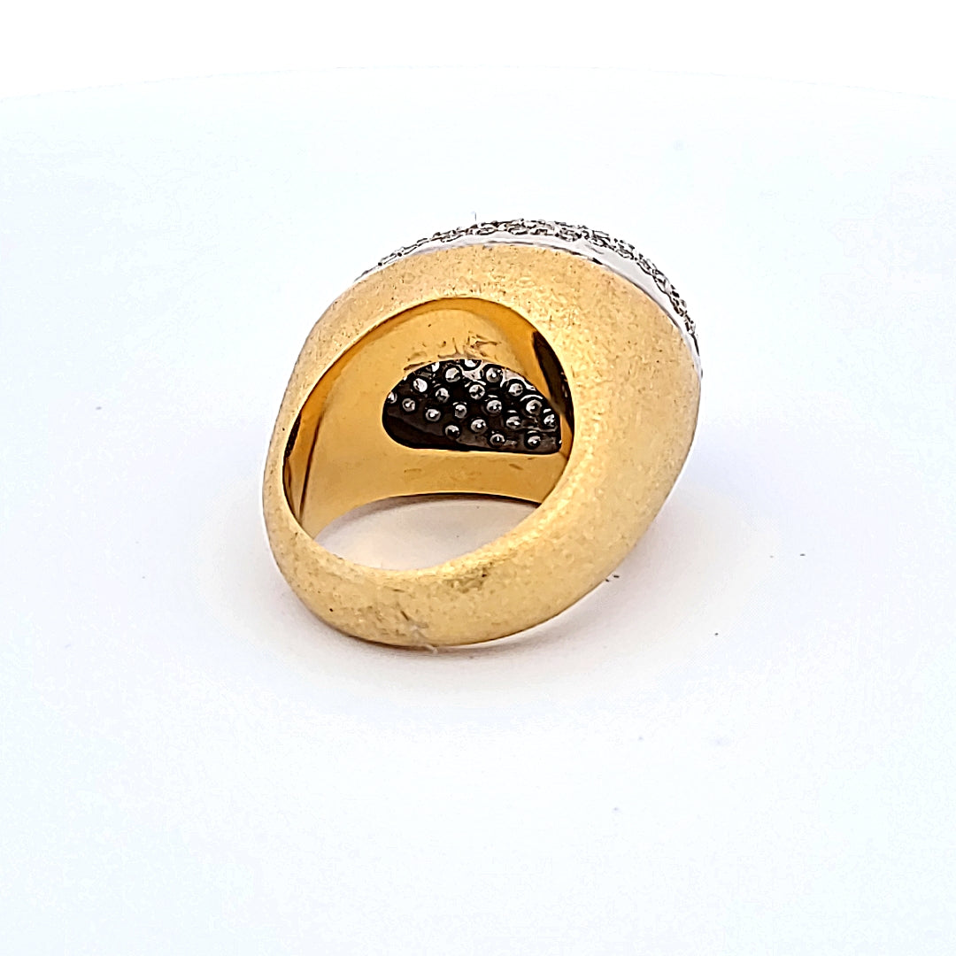 2.62 Carat Round Brilliant I SI1 Diamond 18 Karat Two Tone Gold Cluster Ring