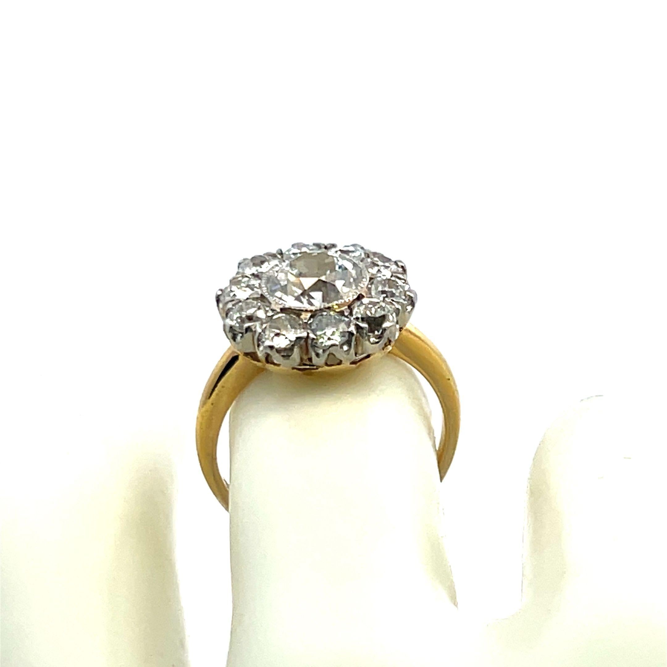 1.57 Carat Old European Cut J SI1 Diamond 18 Karat Yellow Gold Cluster Ring