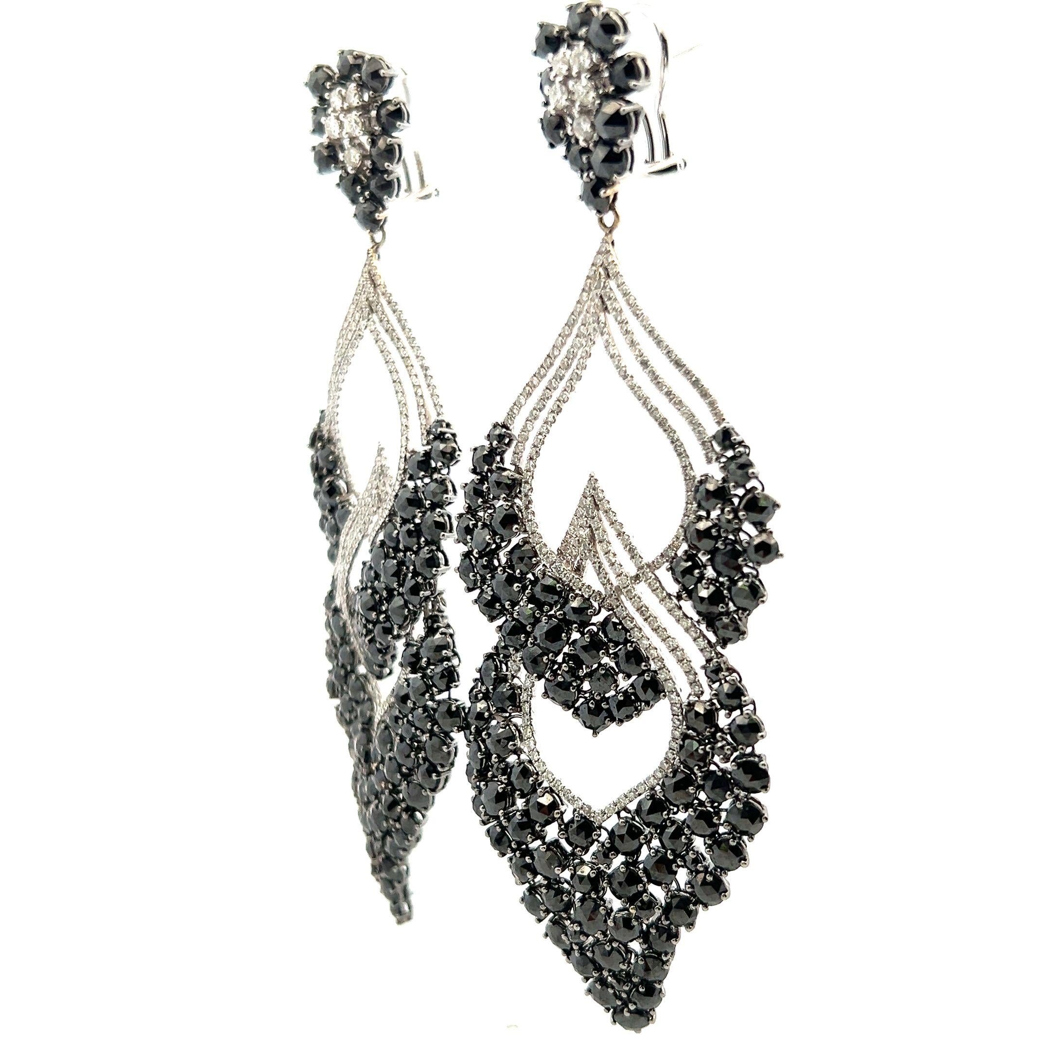Vintage 18K White Gold Dangling Earrings with 25.91 Carat Black Diamonds