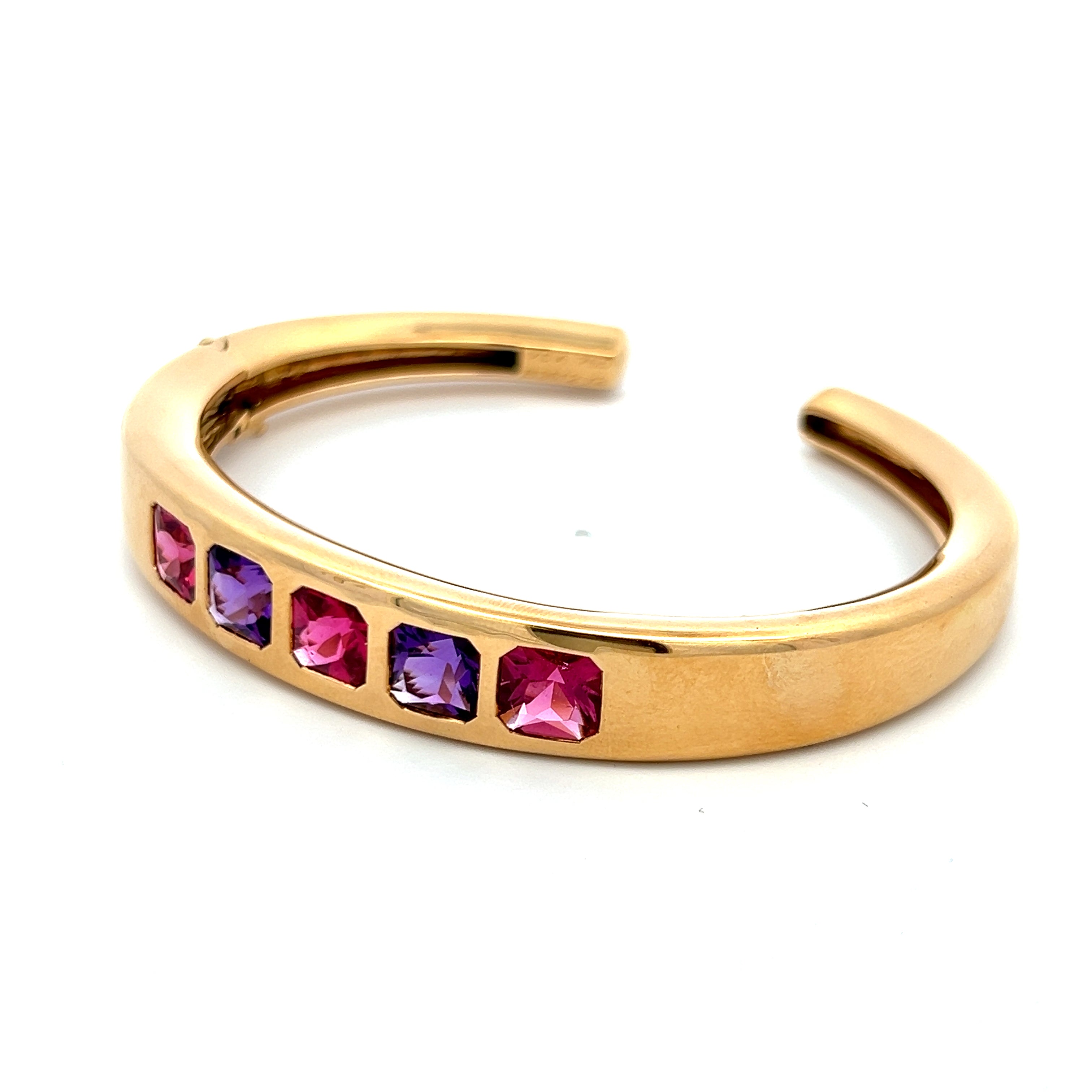 Van Cleef & Arpels 1.50 Carat Amethysts 1.50 Carat Sapphire 18K YG Bracelet