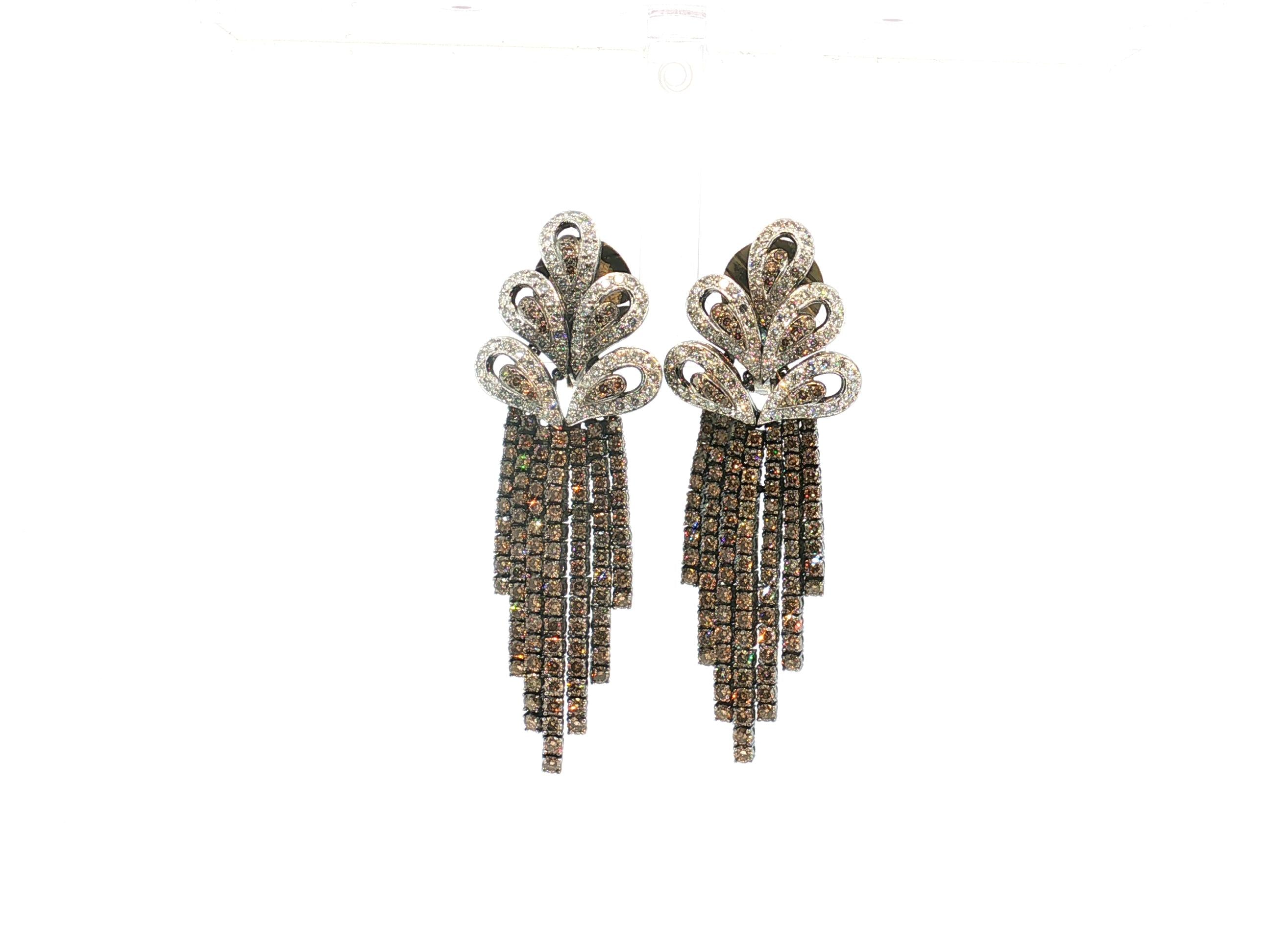 18K Two Tone Gold Chandelier Earrings with 25.3 Carat Round Diamonds
