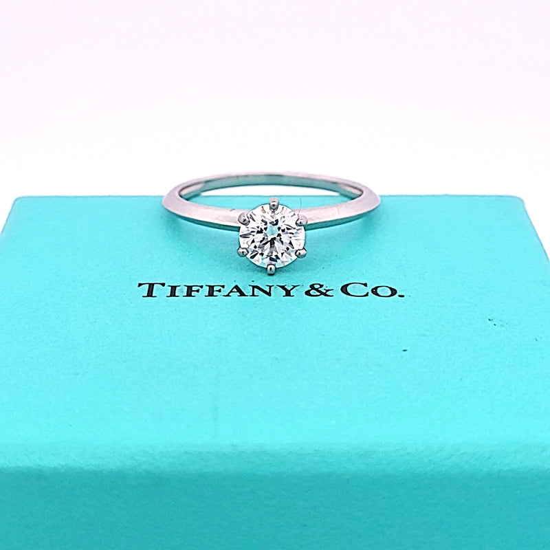 Tiffany & Co 1.05 Carat Round Brilliant E VS1 Diamond Platinum Engagement Ring