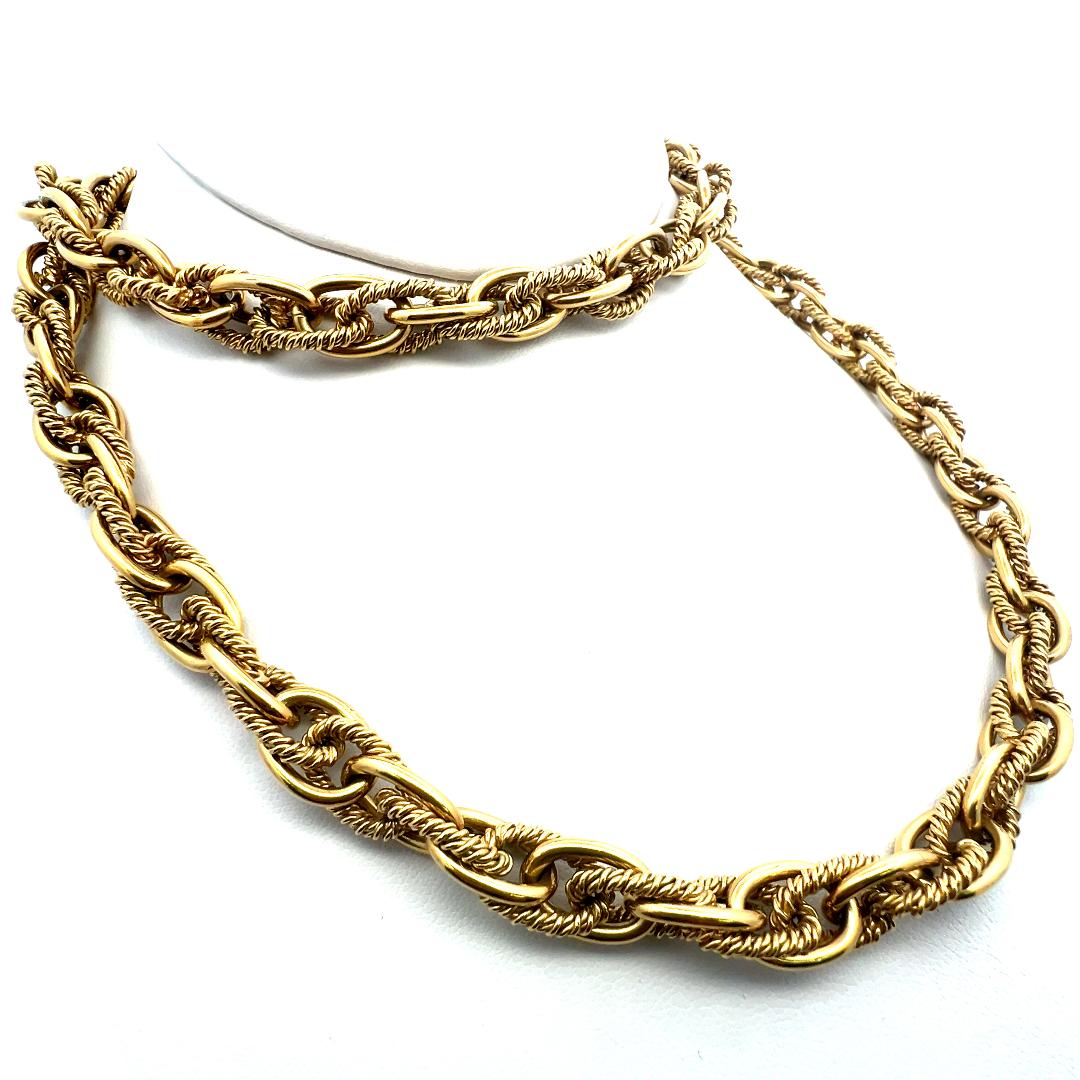 Vintage 18 Karat Yellow Gold Oval Chain Rope-Textured Necklace 190 Grams