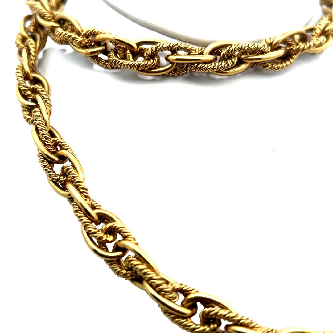 Vintage 18 Karat Yellow Gold Oval Chain Rope-Textured Necklace 190 Grams