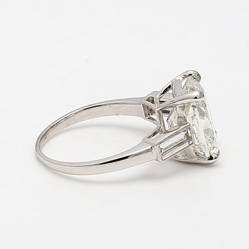 5.08 Carat Cushion Modified Brilliant Cut H VS1 Diamond Platinum Engagement Ring