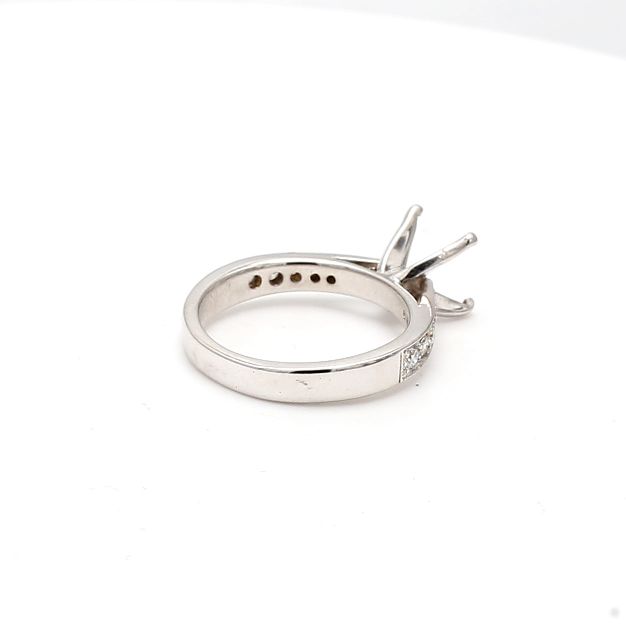 0.10 Carat Round Brilliant I VS2 Diamond Platinum Semi Mount Ring