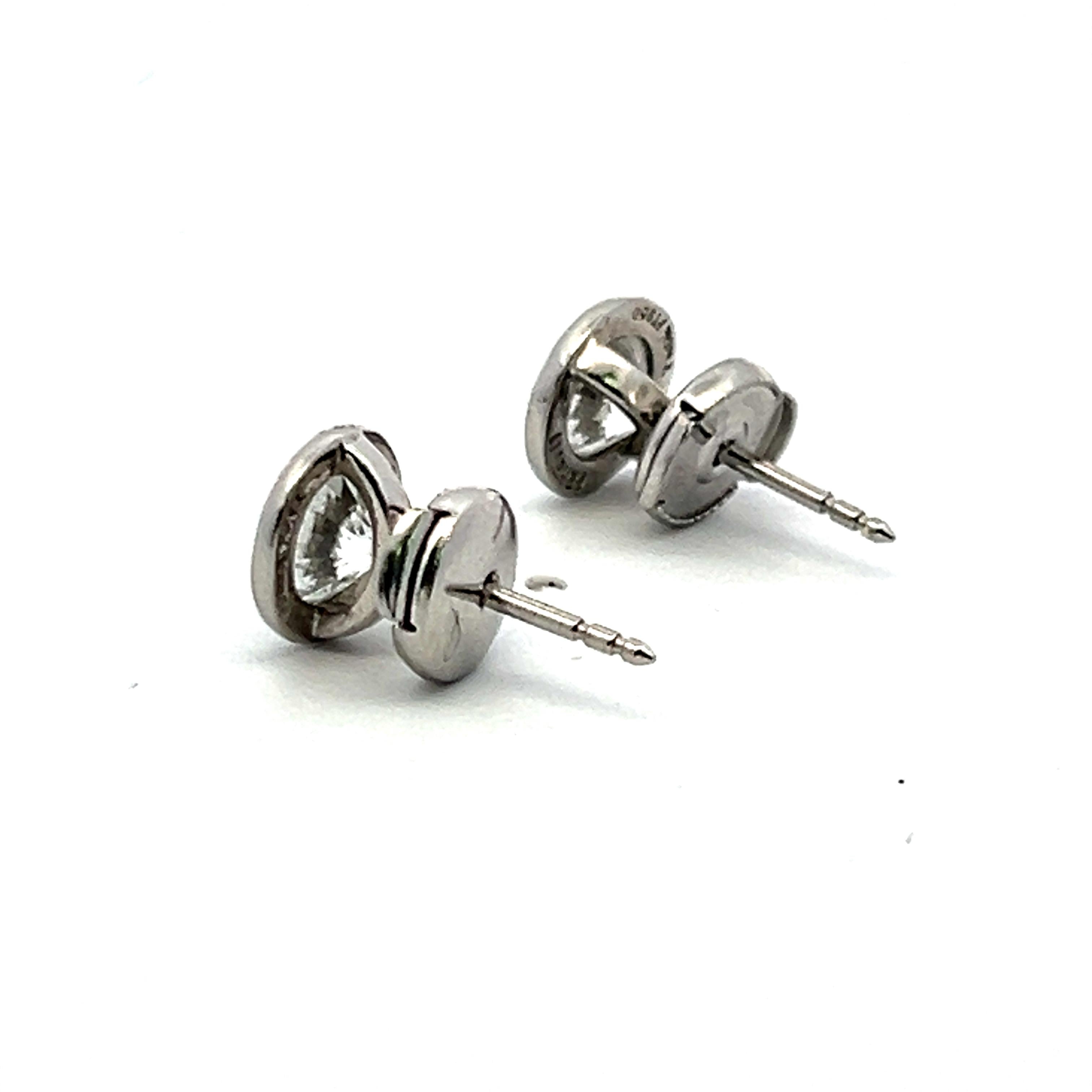 Tiffany & Co 2.05 Carat Round Brilliant G VS1 Diamond Platinum Earrings