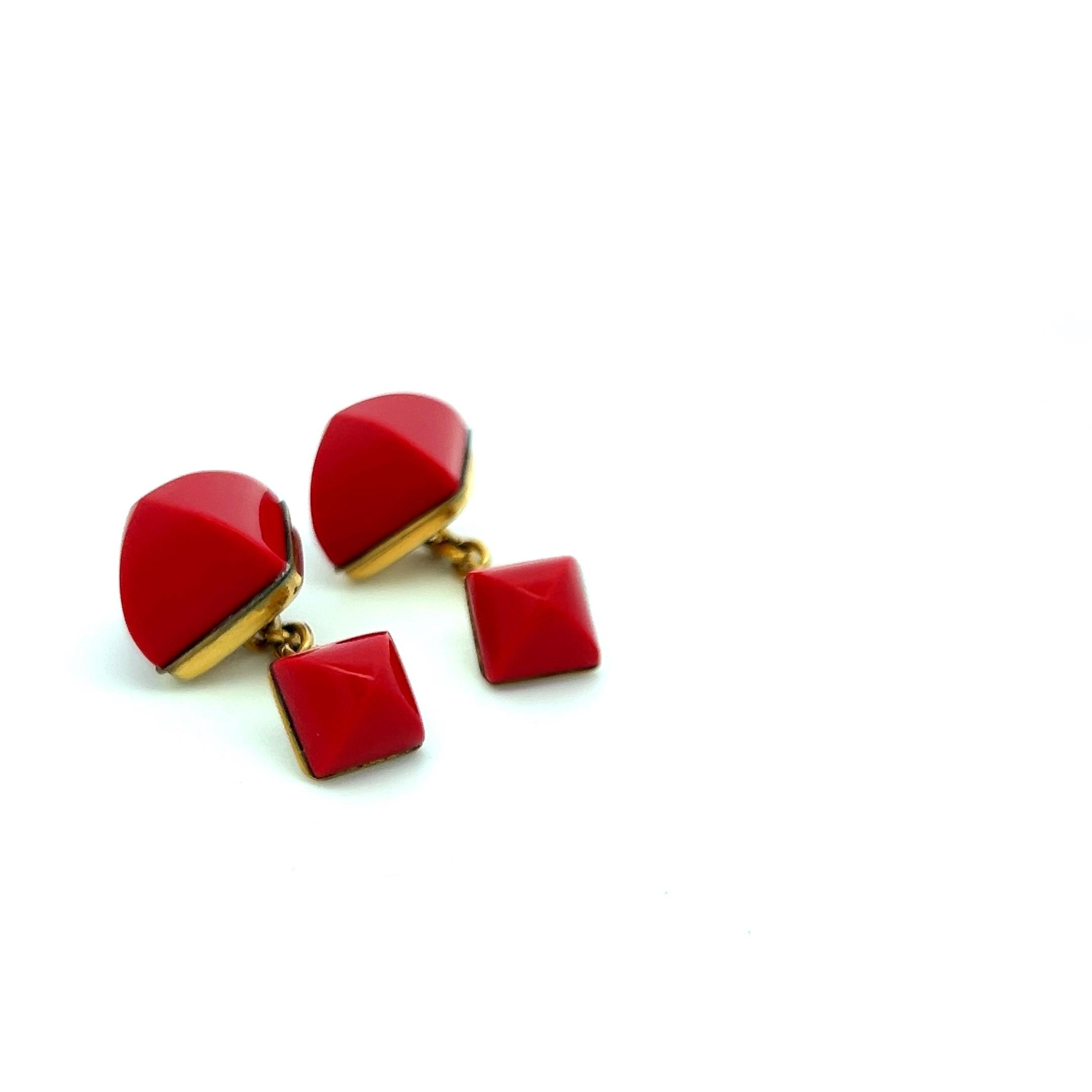 David Webb 12.3-12.4 MM Coral 18 Karat Yellow Gold Cufflinks