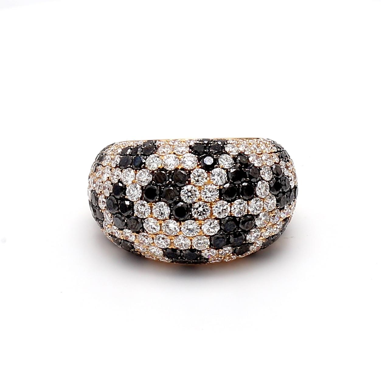 18 Karat Yellow Gold Cocktail Ring with 5.8 Carat Round Diamonds Size 6.5