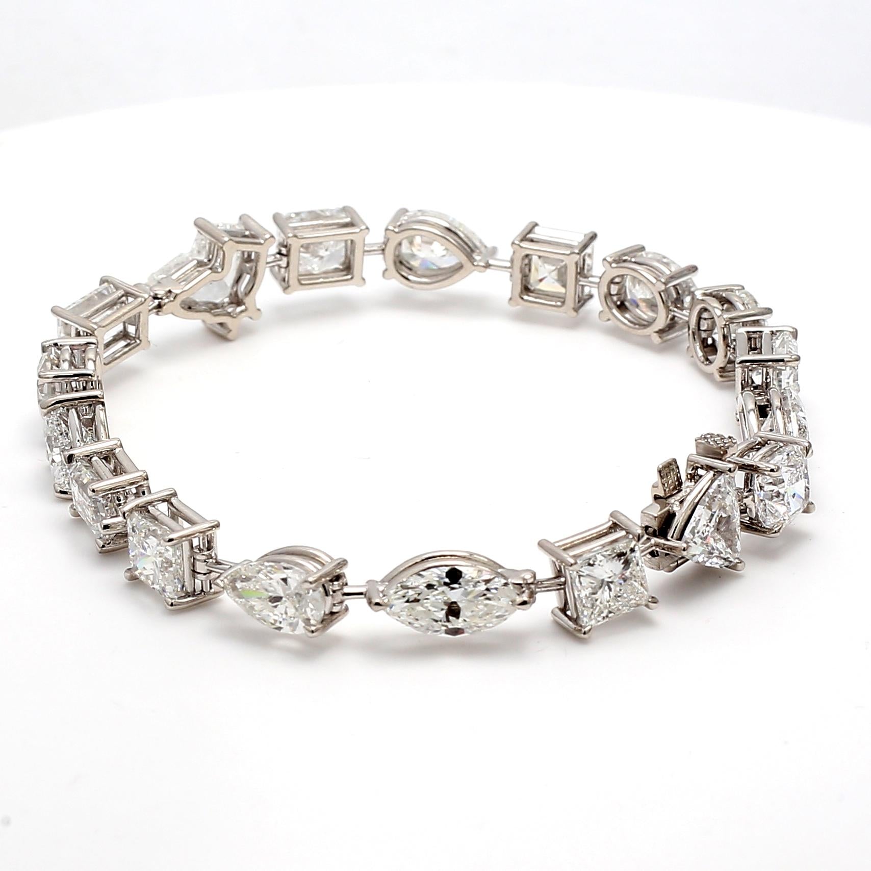 16.86 Carat Mixed-Cut D-G High Quality Diamond 18K White Gold Tennis Bracelet
