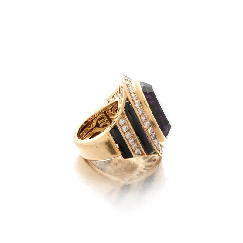 18.40 Carat Amethysts 1.50 Carat Diamond 18 Karat Yellow Gold Gems Stone Ring