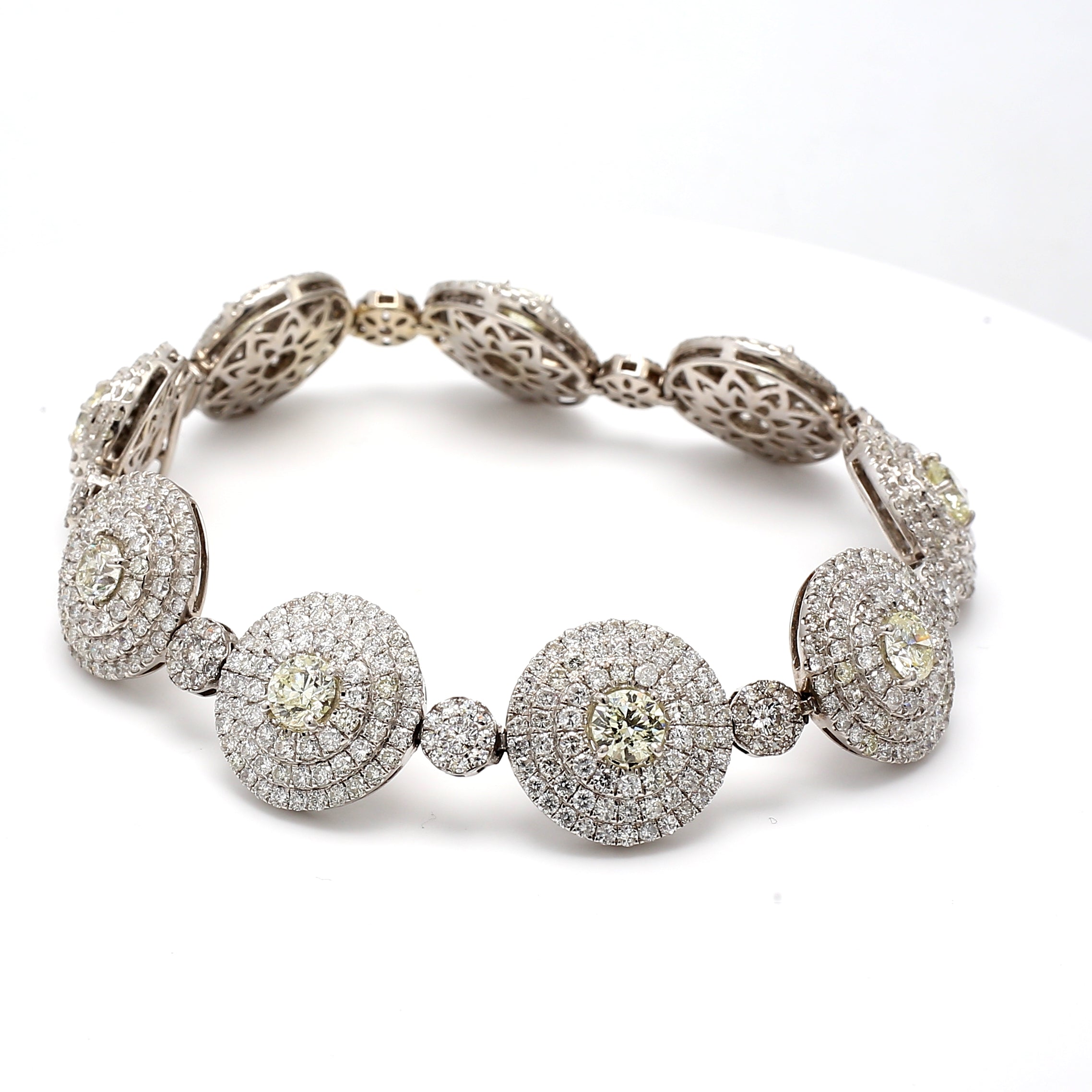 19.98 Carat Round Brilliant I-L VS2-SI1 Diamond 14 Karat White Gold Link Bracelet