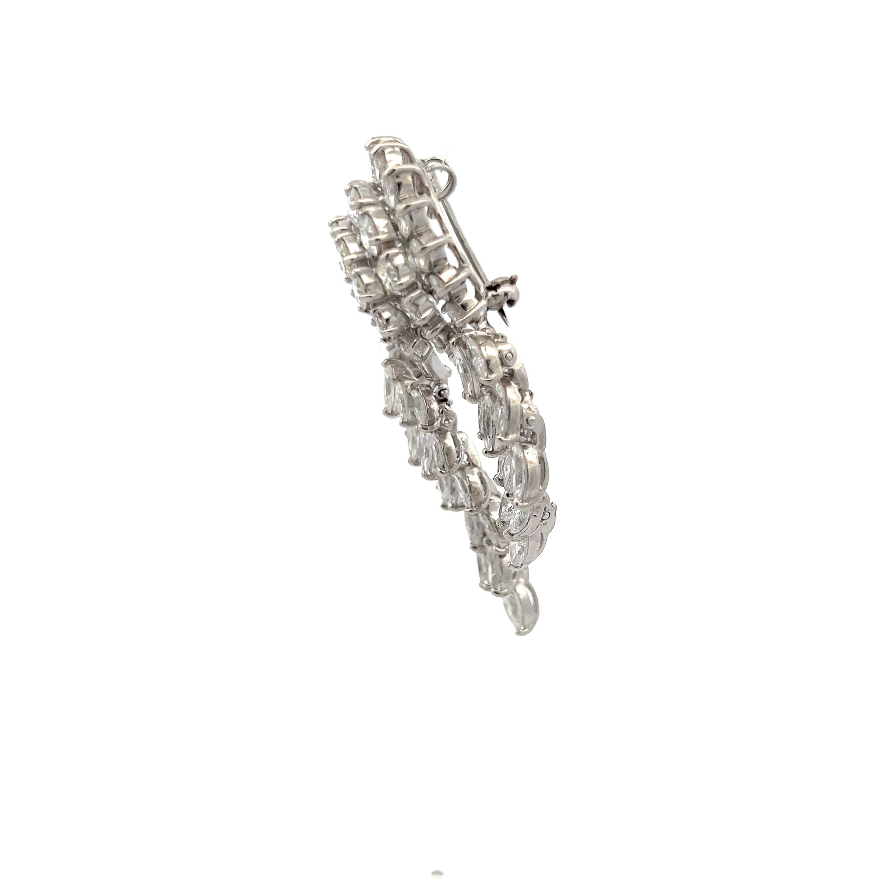 Vintage Platinum Pin Brooch with 16 Carat Mixed Cut G VS2 Diamonds