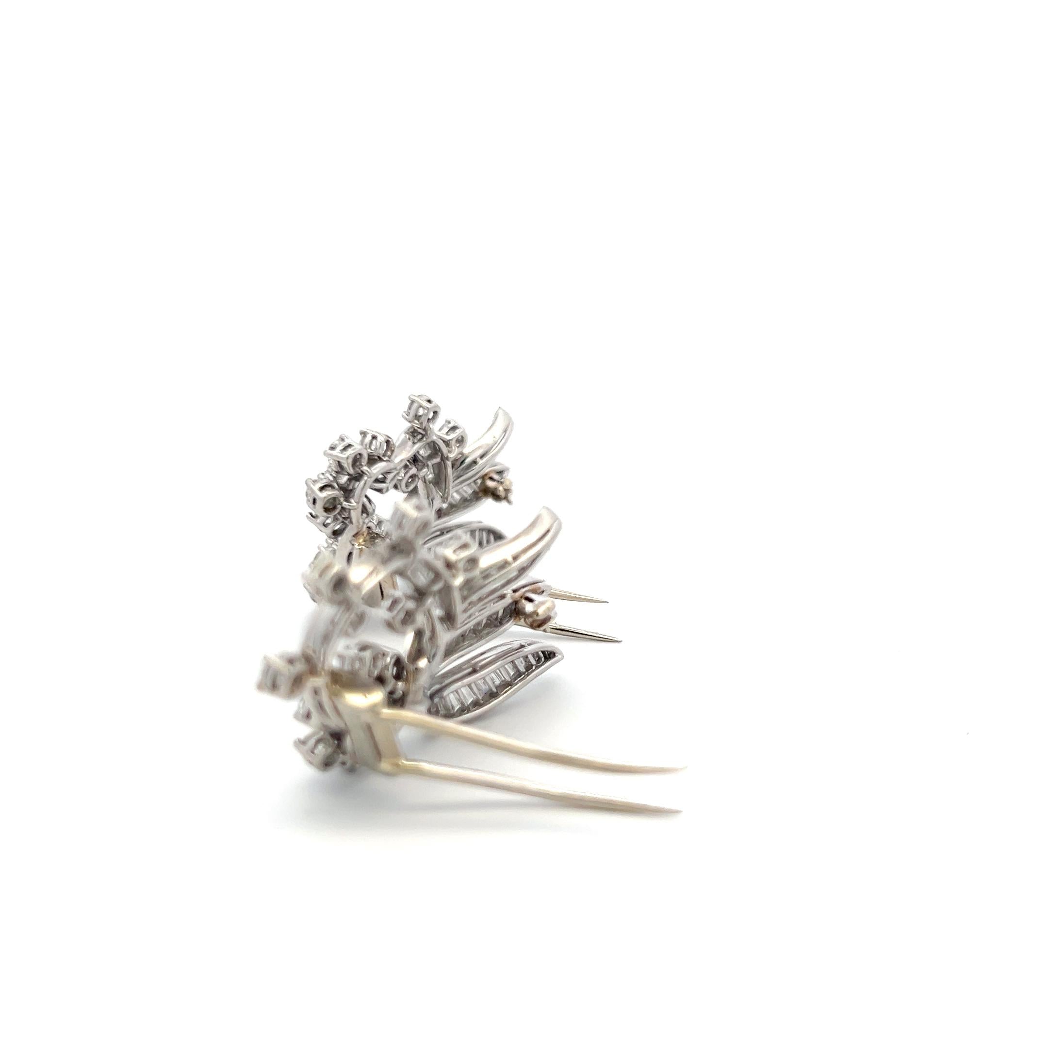Oscar Heyman Vintage Platinum Double Clip Pin Brooch with 10 Carat Diamonds