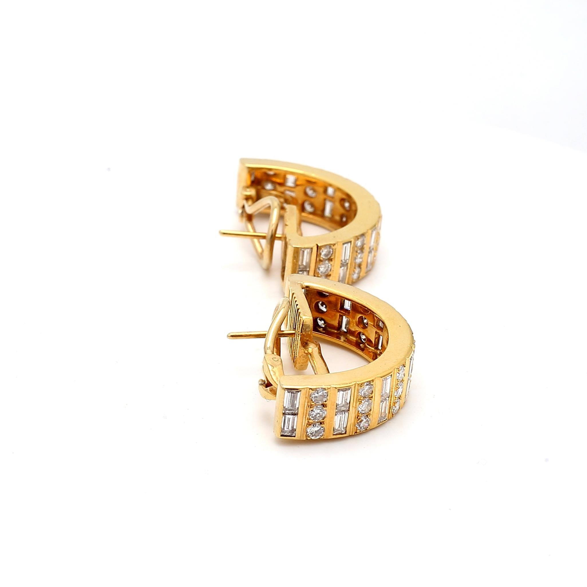 Vintage 18K Yellow Gold Clip-On Earrings with 5 Carat G-VS1 Diamonds