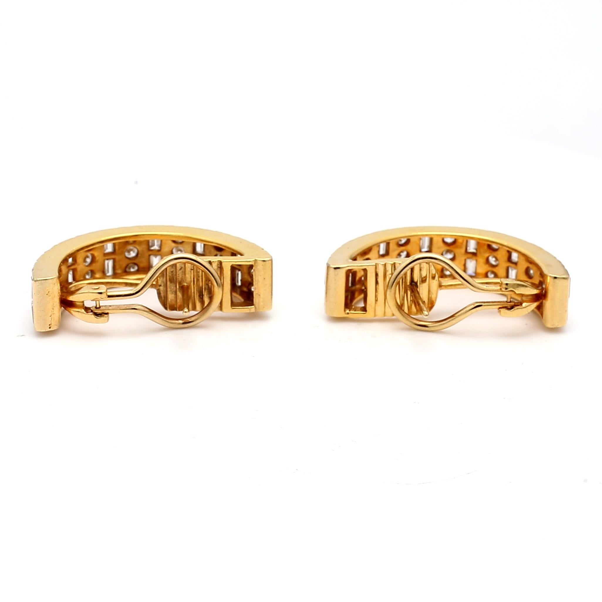 Vintage 18K Yellow Gold Clip-On Earrings with 5 Carat G-VS1 Diamonds