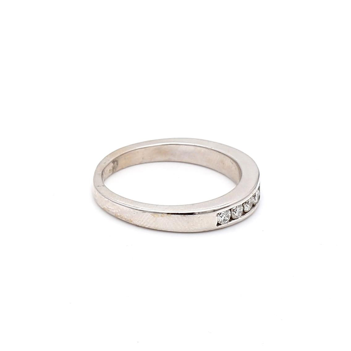 Vintage 18K White Gold Band Ring with 0.35 Carat Round F-VS2 Diamonds Size 6