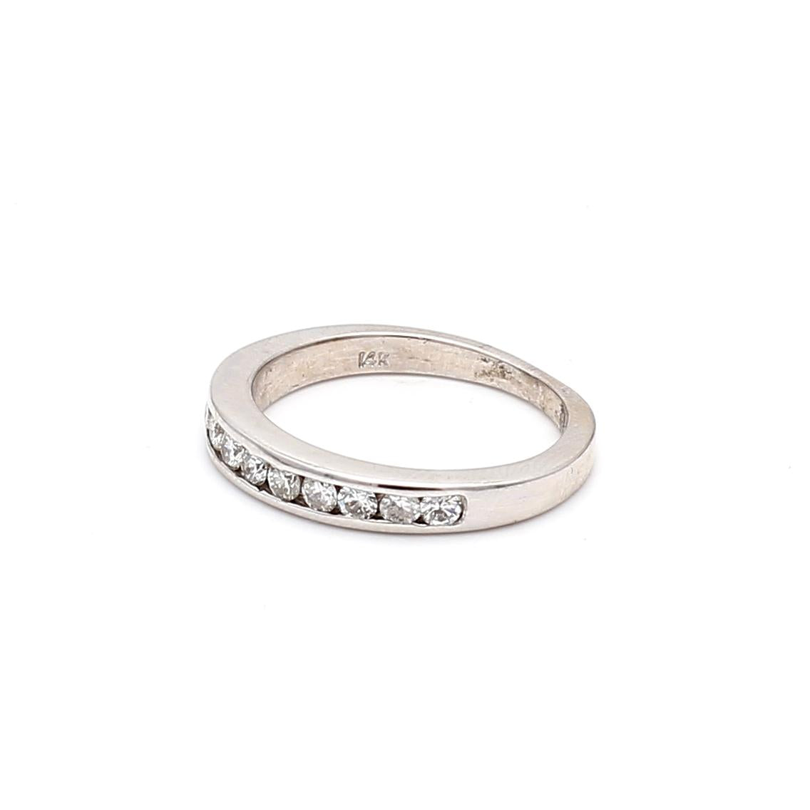 Vintage 18K White Gold Band Ring with 0.35 Carat Round F-VS2 Diamonds Size 6