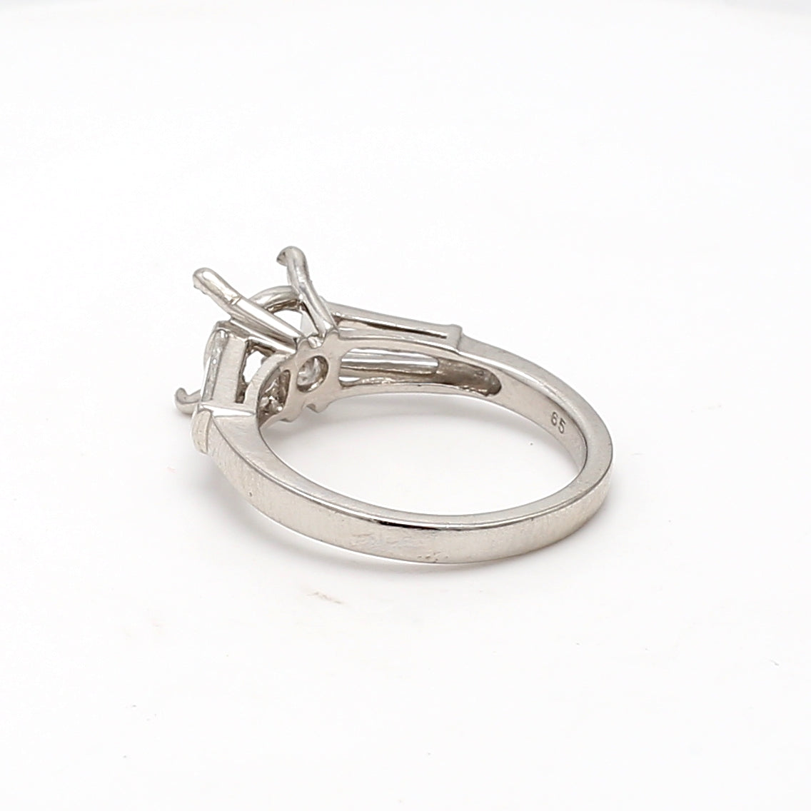 0.80 Carat Tapered Baguette Shape F VS1 Diamond Platinum Semi Mount Ring