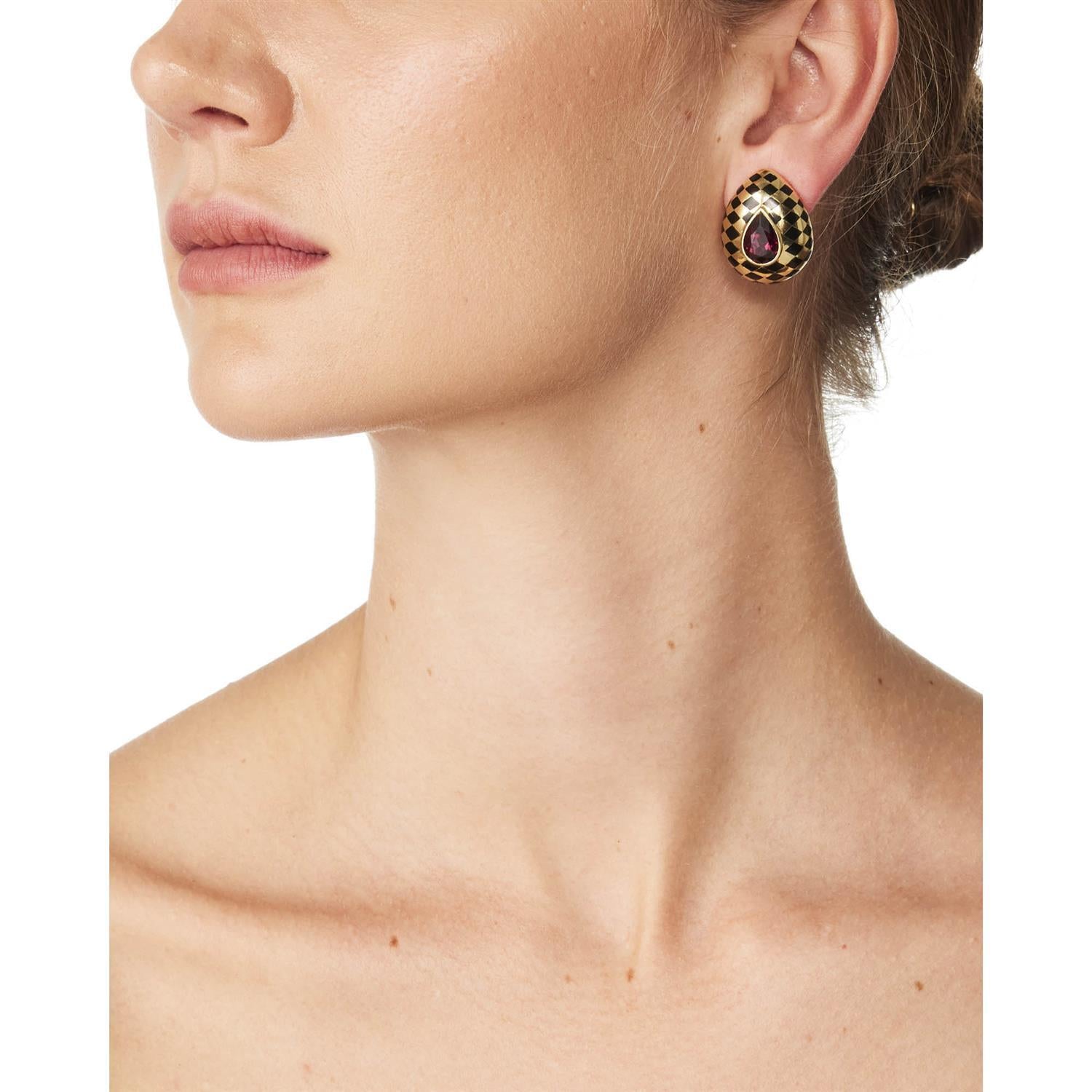 Tiffany & Co. Angela Cummings 12.5ct Tourmaline Black Jade 18K Gold Clip Earring