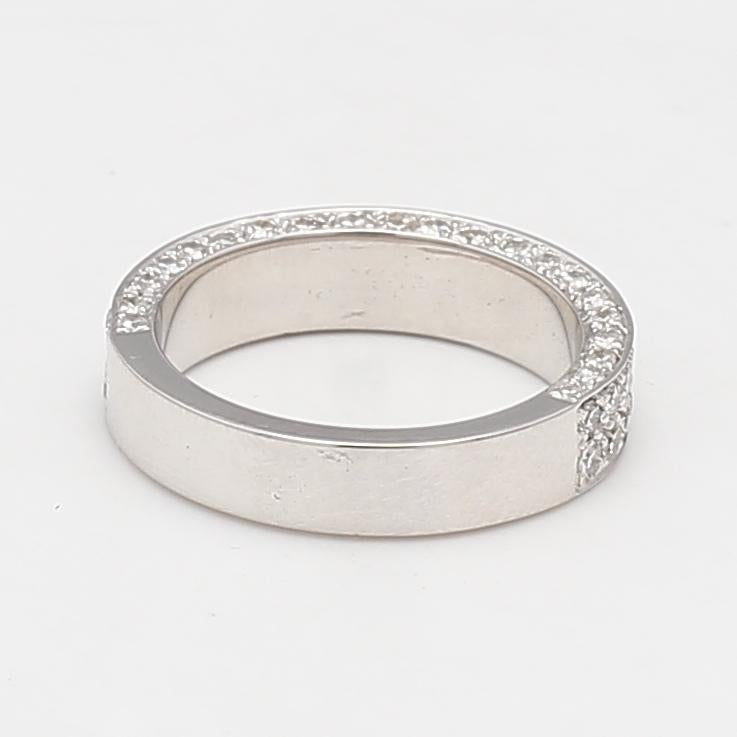 Vintage Platinum Band Ring with 1.76 Carat Round F VS Diamond Size 5.25