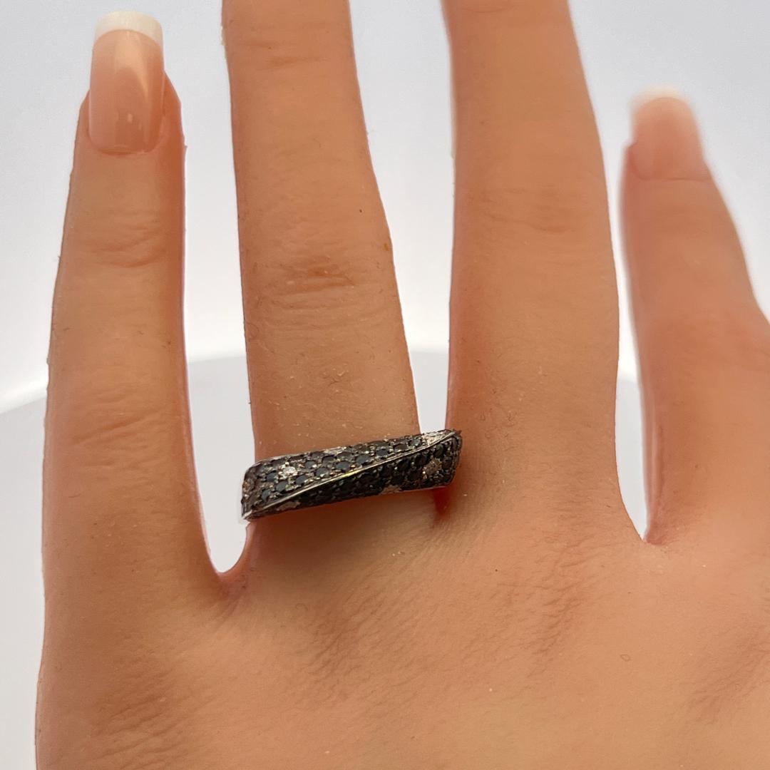 Vintage 18K White Gold Band Ring with 1.38 Carat Round Diamonds Size 7