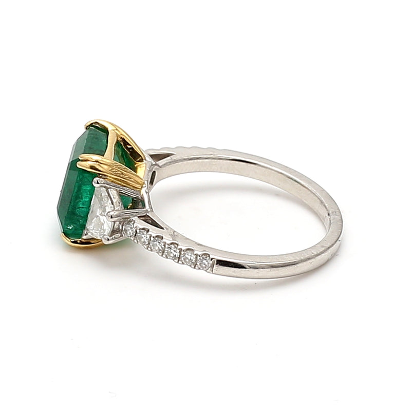 3.50 Carat Emerald 0.81 Carat Mixed Cut Diamond Platinum Gems Stone Ring