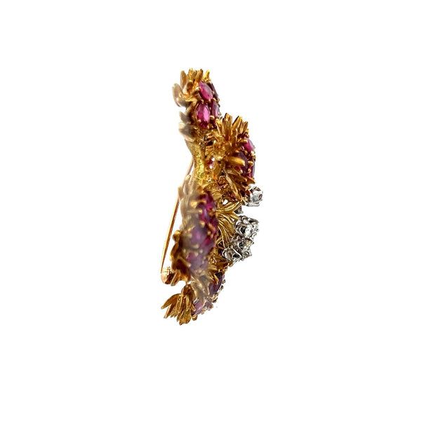 22.00 Carat Ruby 0.30 Carat Round Brilliant Diamond 18K Yellow Gold Pin Brooch