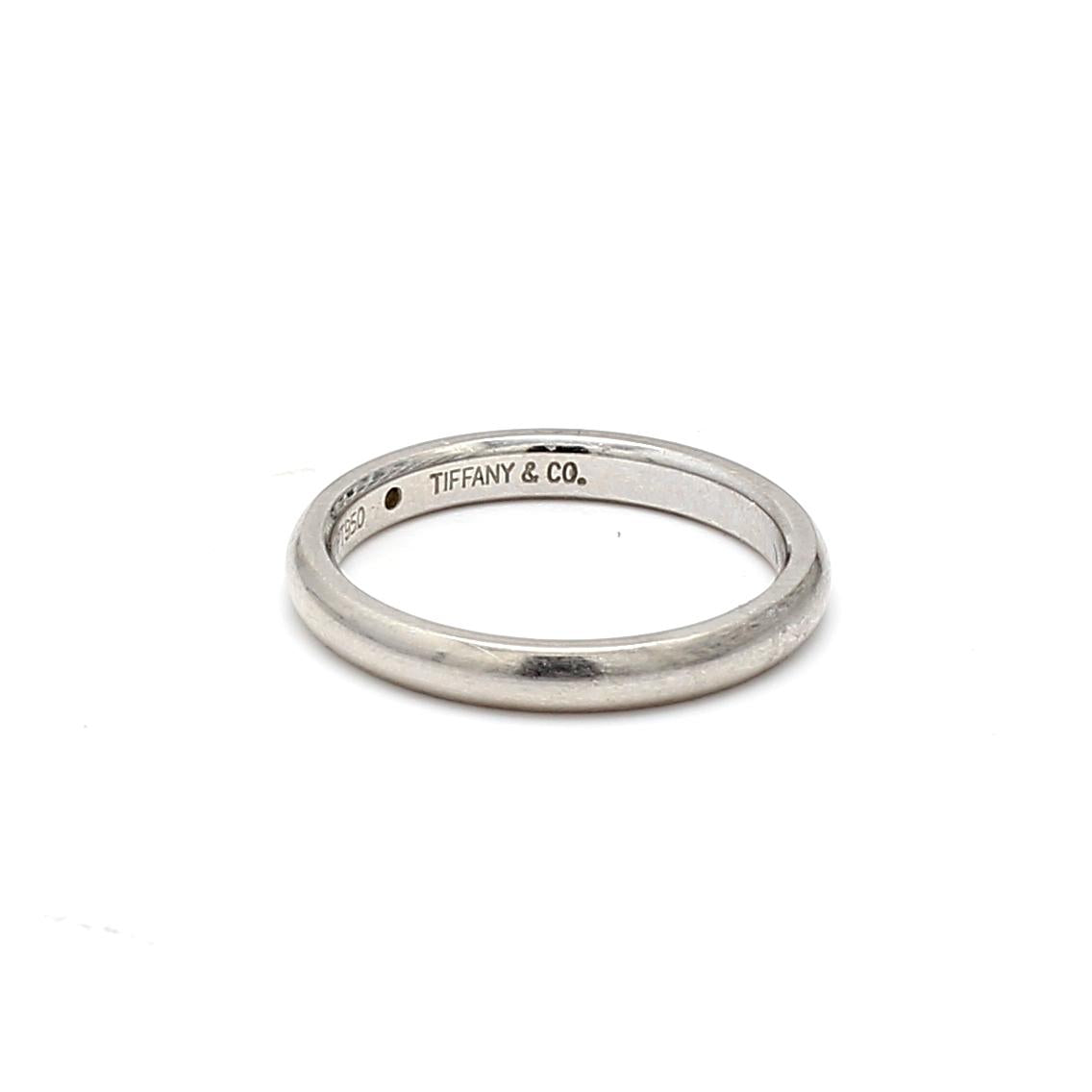 Tiffany & Co Platinum Band Ring with 0.03 Carat Round G VS1 Diamond Size 7.5
