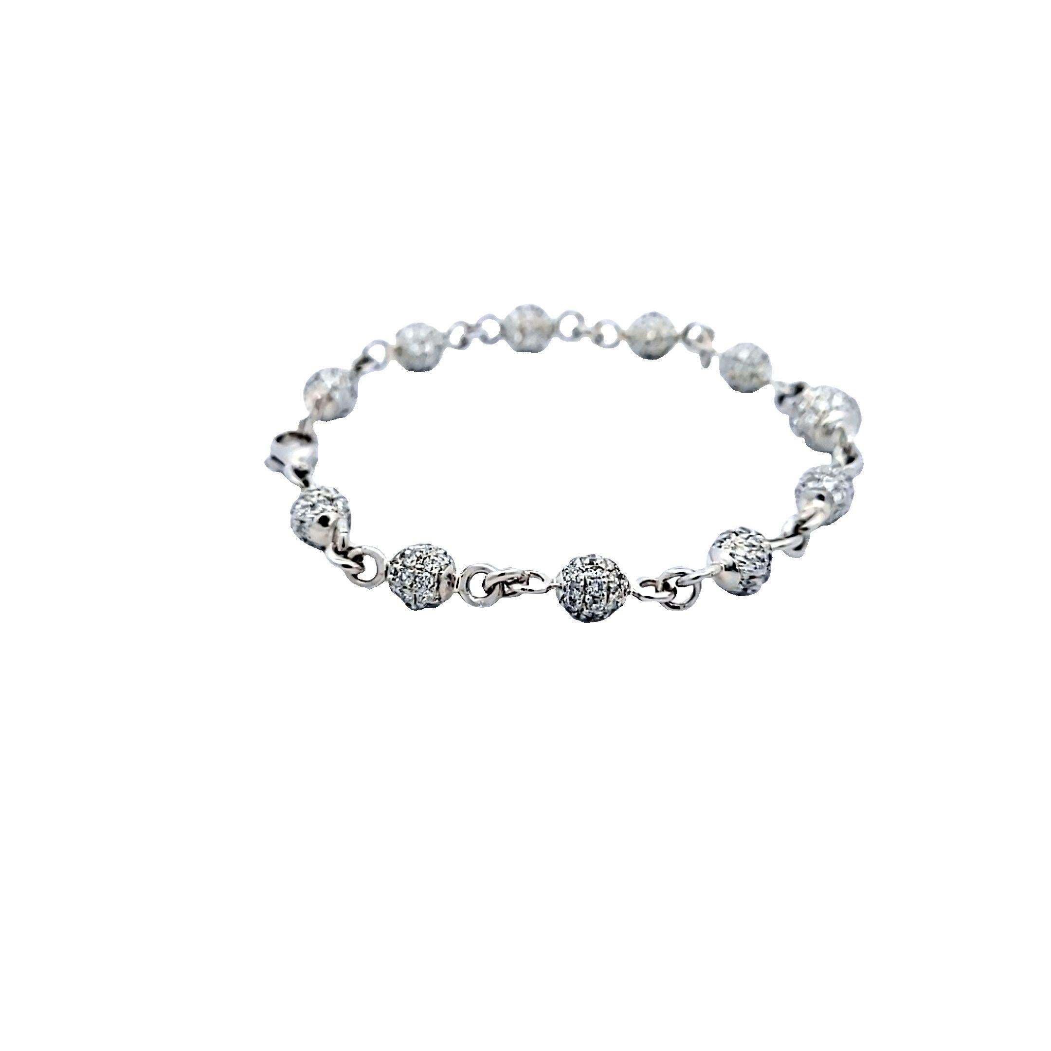 Platinum Link Bracelet with 13.60ct G-SI1 Round Brilliant Diamond Spheres