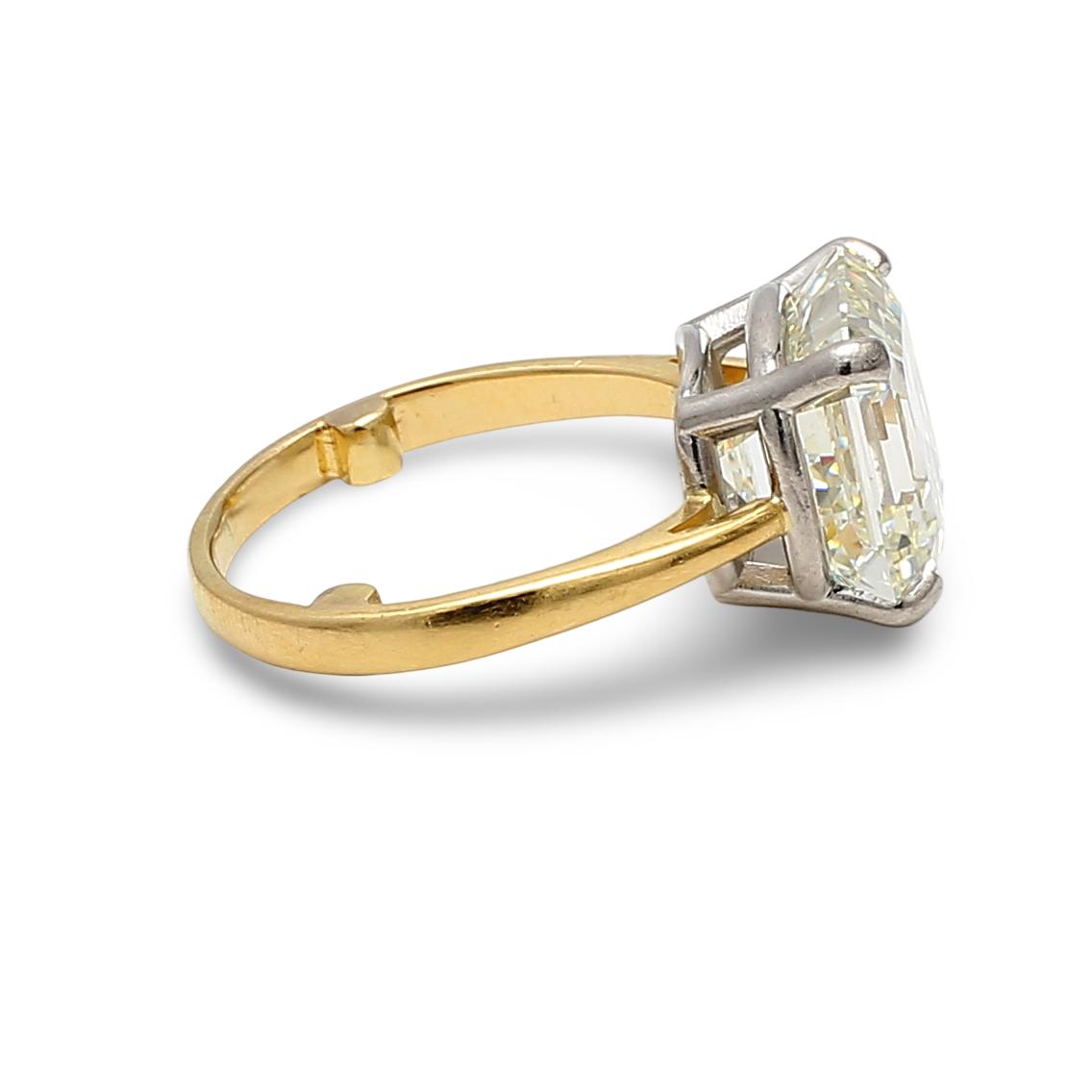 10.42 Carat Asscher Cut L VS1 Diamond 18 Karat Yellow Gold/Platinum Wedding Ring