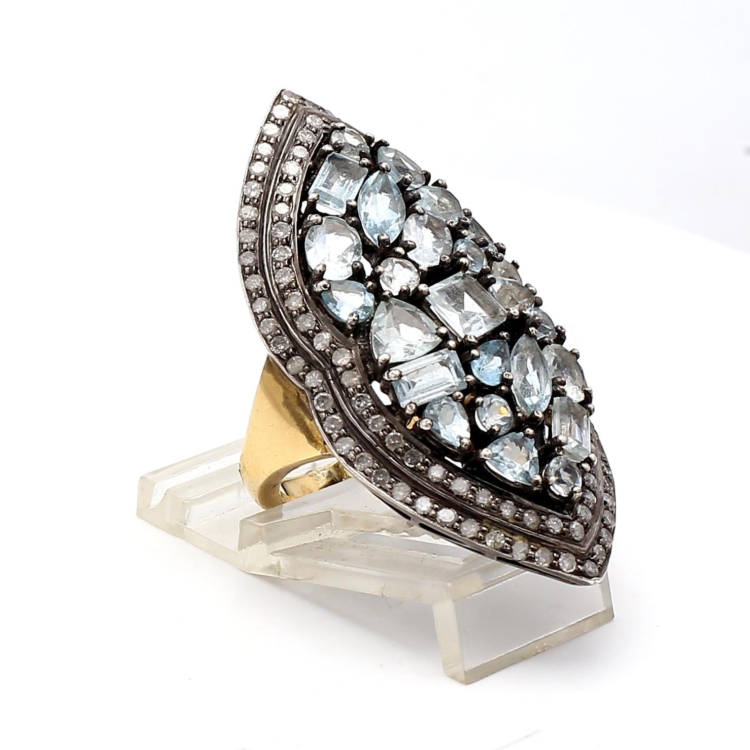 Vintage 14K Two Tone Gold/Slv Cocktail Ring with 1 Carat Aquamarine Gemstones