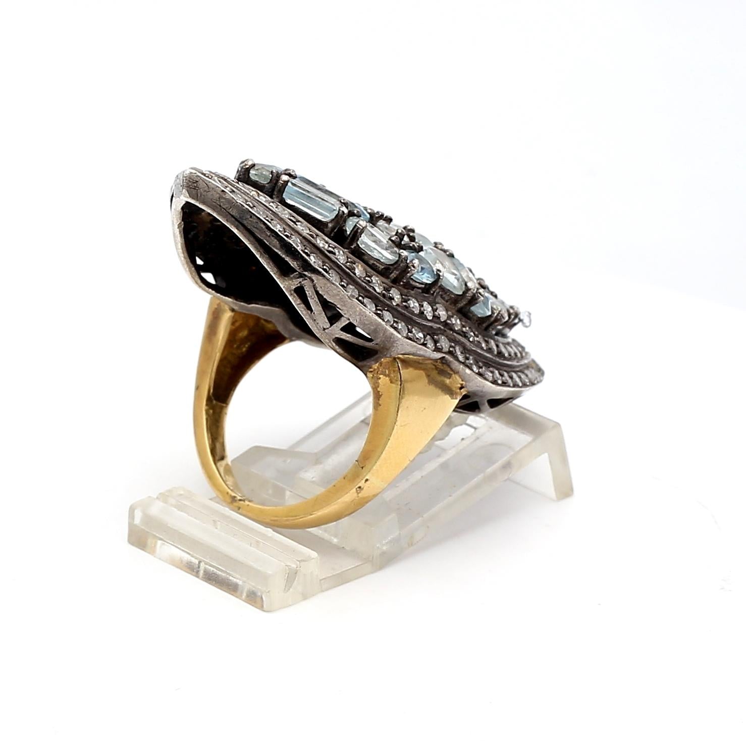 Vintage 14K Two Tone Gold/Slv Cocktail Ring with 1 Carat Aquamarine Gemstones
