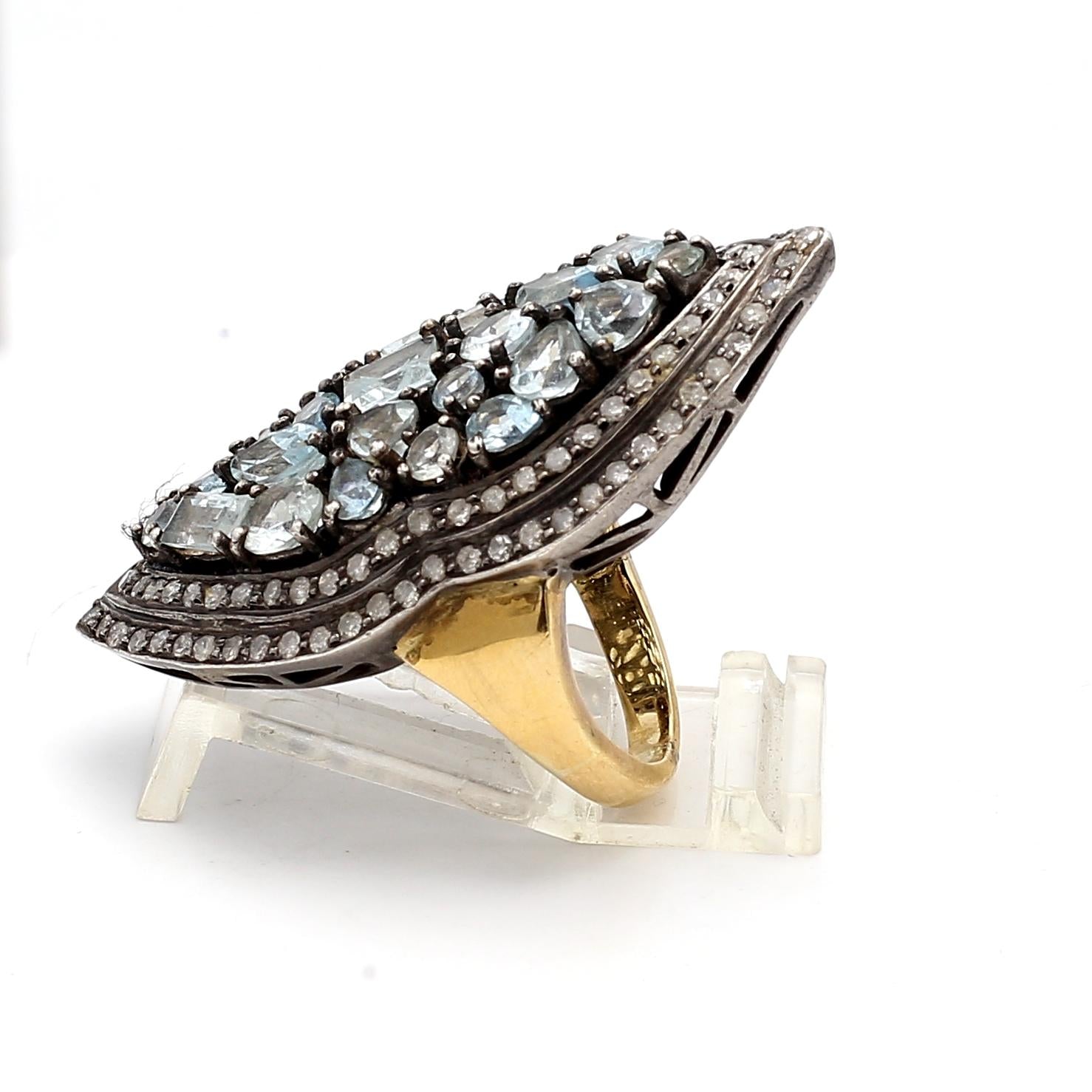 Vintage 14K Two Tone Gold/Slv Cocktail Ring with 1 Carat Aquamarine Gemstones