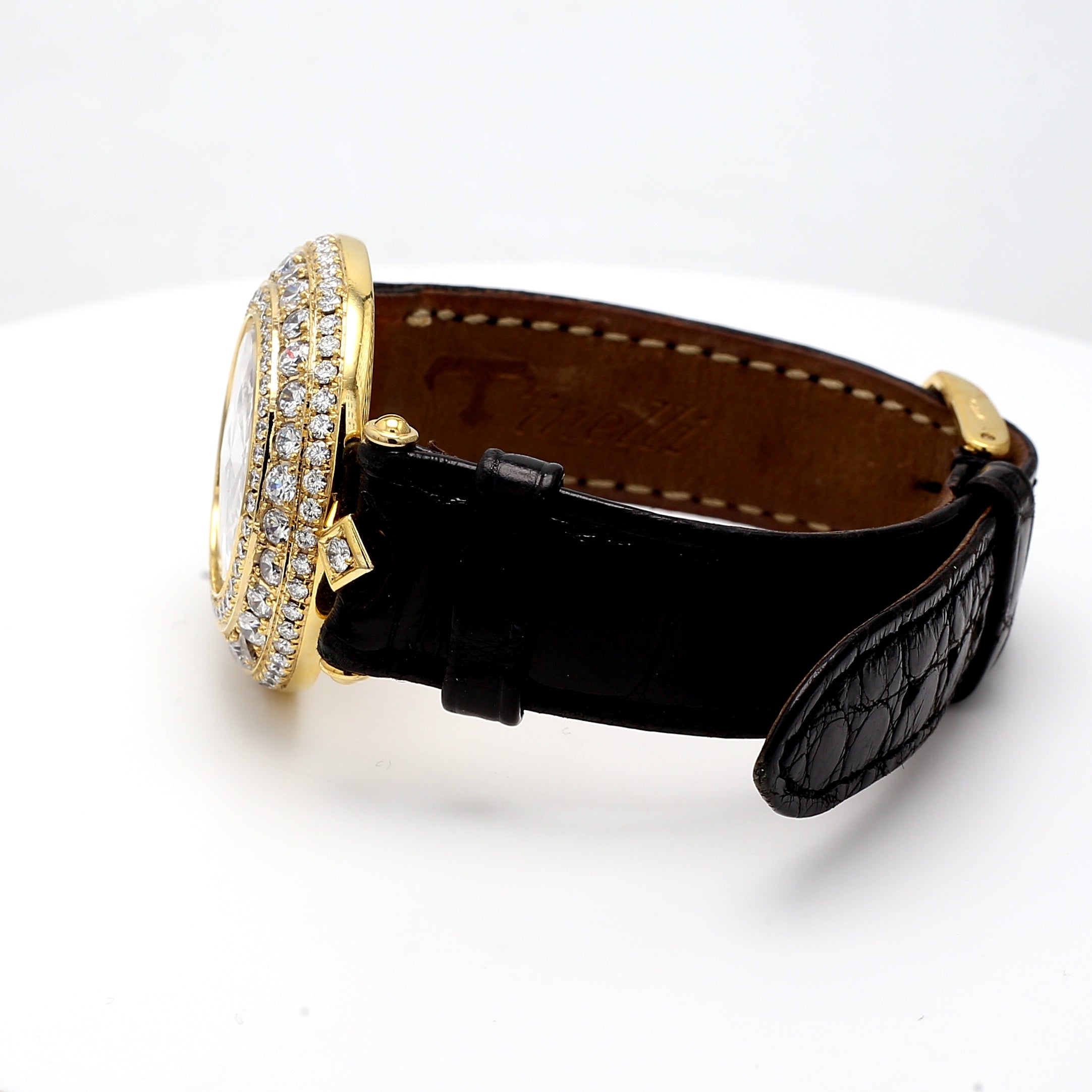 4.00 Carat Round Brilliant H VS1 Diamond 18 Karat Yellow Gold Wrist Watches