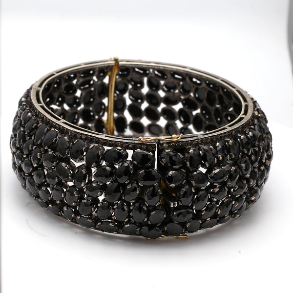 72.00 Carat Oval Black Gemstone Gold & Silver Vintage Estate Bangle Bracelet