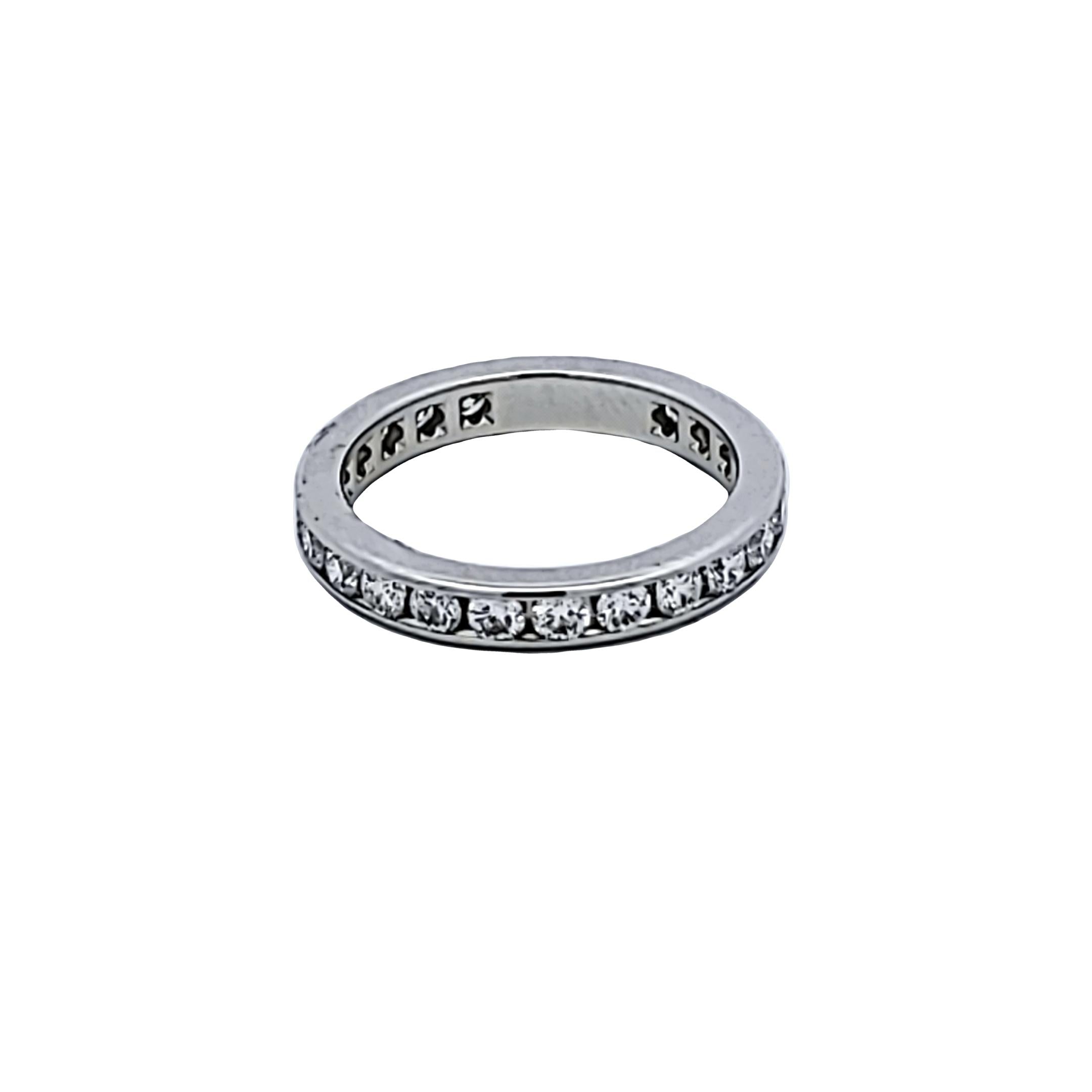 Tiffany & Co Platinum Band Ring with 0.85 Carat Round F VS1 Diamonds Size 4.5