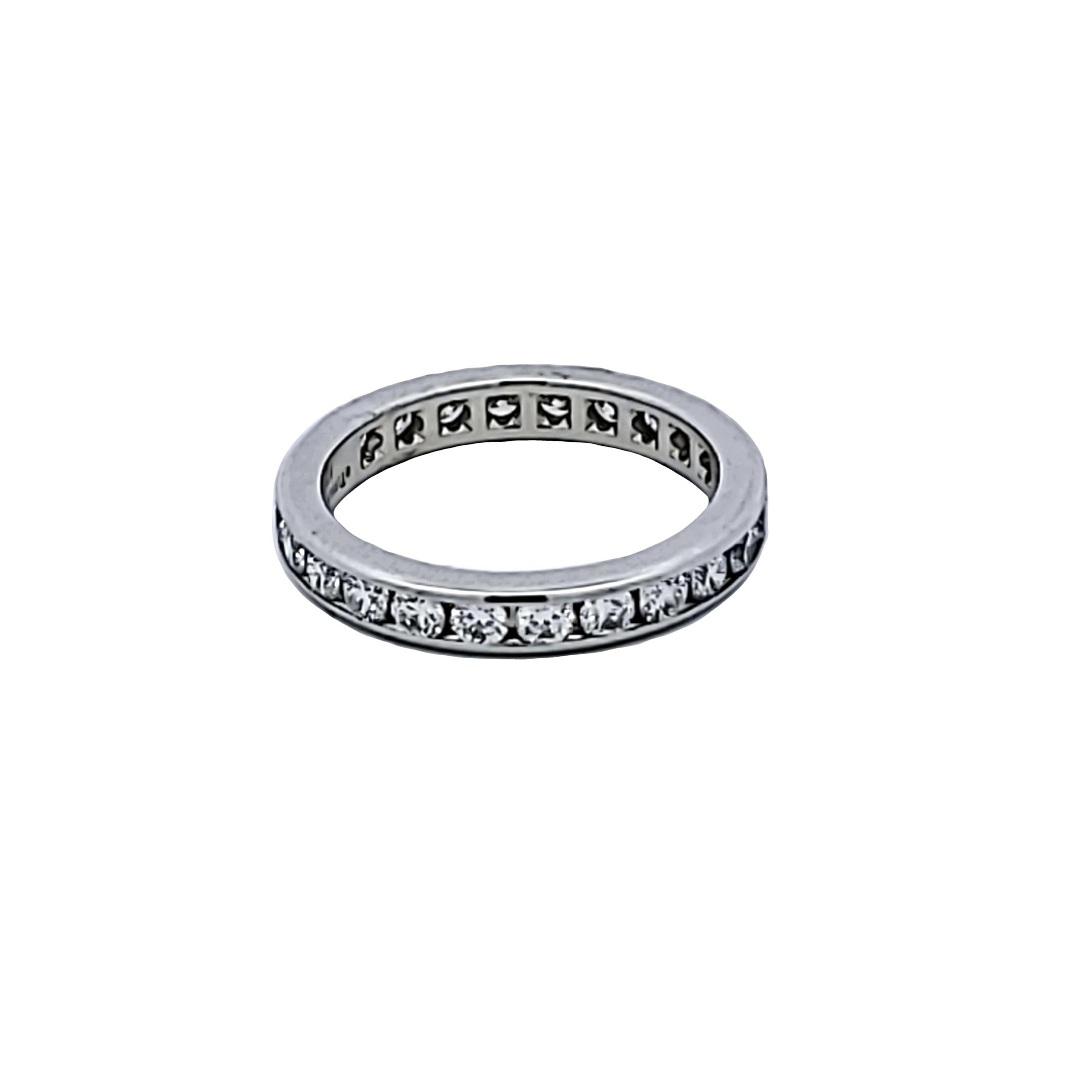 Tiffany & Co Platinum Band Ring with 0.85 Carat Round F VS1 Diamonds Size 4.5