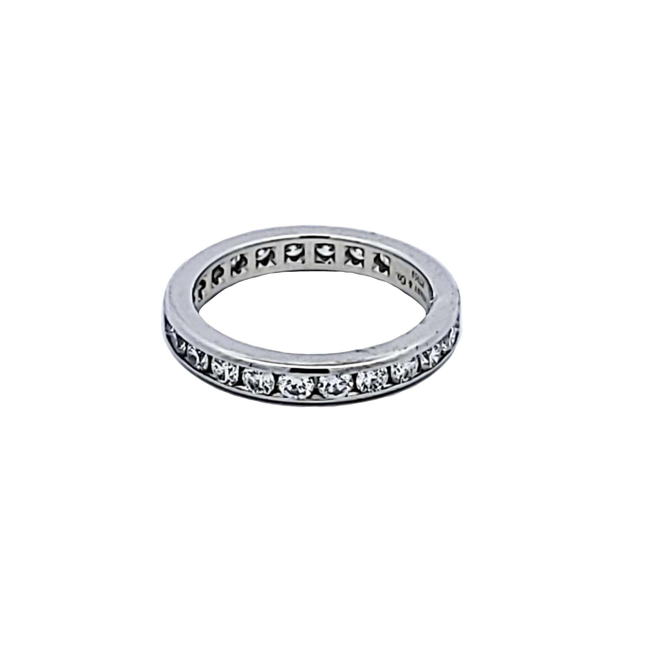 Tiffany & Co Platinum Band Ring with 0.85 Carat Round F VS1 Diamonds Size 4.5