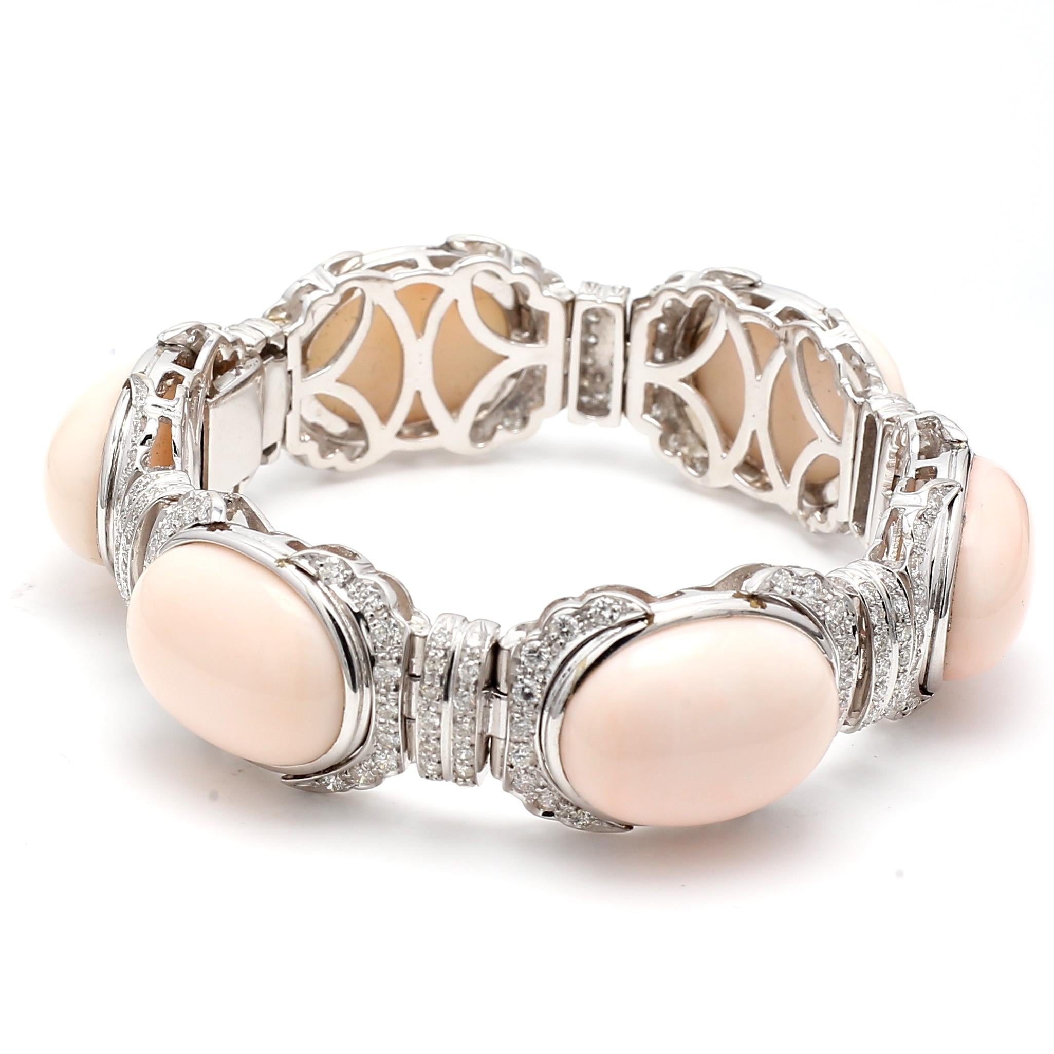 4.00ct F–VS2 Diamond & Coral 18K White Gold Gemstone Bracelet