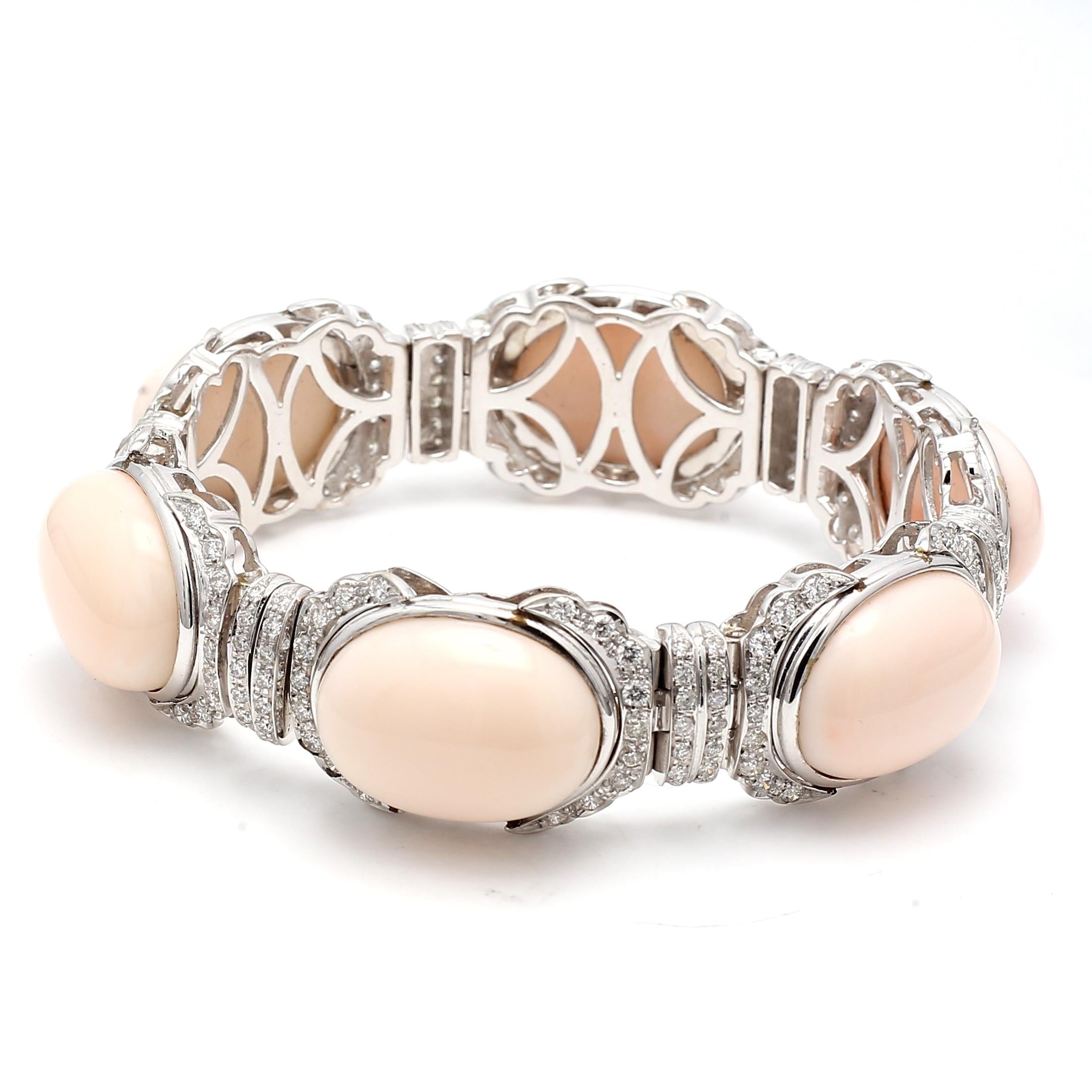 4.00ct F–VS2 Diamond & Coral 18K White Gold Gemstone Bracelet